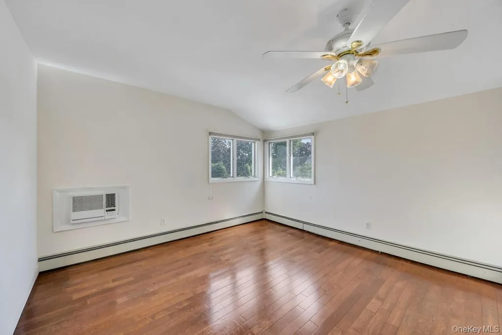 11 Edgewood Drive, Oyster Bay, NY, 6 Bedrooms Bedrooms, 10 Rooms Rooms,3 BathroomsBathrooms,Residential,For Rent,Edgewood,0,1004220 11 Edgewood Drive, Oyster Bay, NY, 6 Bedrooms Bedrooms, 10 Rooms Rooms,3 BathroomsBathrooms,Residential,For Rent,Edgewood,0,1004220