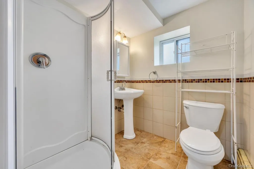 11 Edgewood Drive, Oyster Bay, NY, 6 Bedrooms Bedrooms, 10 Rooms Rooms,3 BathroomsBathrooms,Residential,For Rent,Edgewood,0,1004220 11 Edgewood Drive, Oyster Bay, NY, 6 Bedrooms Bedrooms, 10 Rooms Rooms,3 BathroomsBathrooms,Residential,For Rent,Edgewood,0,1004220