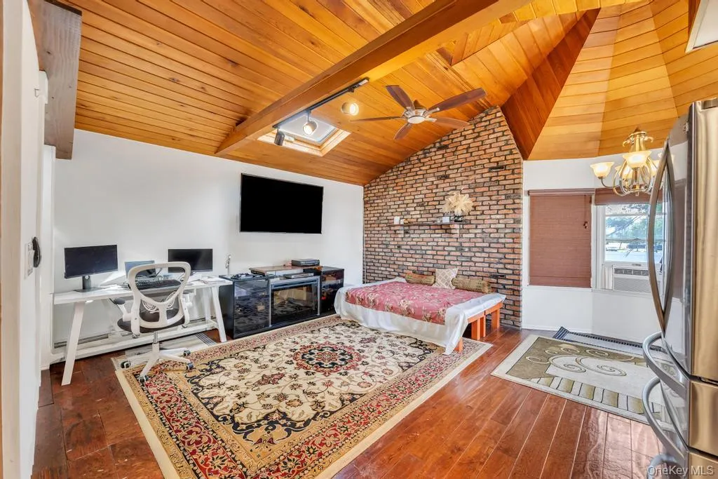 11 Edgewood Drive, Oyster Bay, NY, 6 Bedrooms Bedrooms, 10 Rooms Rooms,3 BathroomsBathrooms,Residential,For Rent,Edgewood,0,1004220 11 Edgewood Drive, Oyster Bay, NY, 6 Bedrooms Bedrooms, 10 Rooms Rooms,3 BathroomsBathrooms,Residential,For Rent,Edgewood,0,1004220