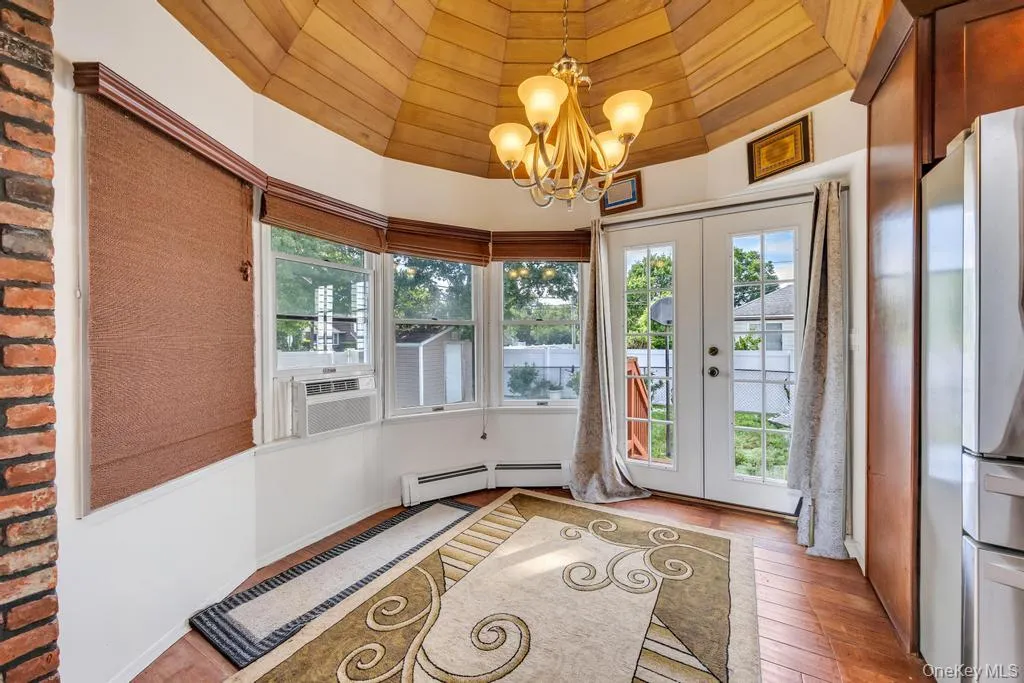 11 Edgewood Drive, Oyster Bay, NY, 6 Bedrooms Bedrooms, 10 Rooms Rooms,3 BathroomsBathrooms,Residential,For Rent,Edgewood,0,1004220 11 Edgewood Drive, Oyster Bay, NY, 6 Bedrooms Bedrooms, 10 Rooms Rooms,3 BathroomsBathrooms,Residential,For Rent,Edgewood,0,1004220