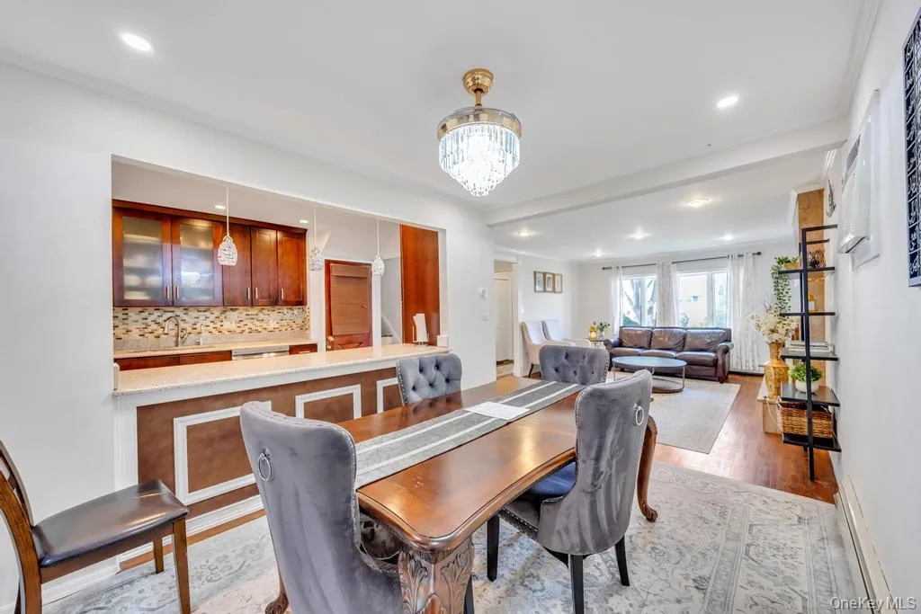 11 Edgewood Drive, Oyster Bay, NY, 6 Bedrooms Bedrooms, 10 Rooms Rooms,3 BathroomsBathrooms,Residential,For Rent,Edgewood,0,1004220 11 Edgewood Drive, Oyster Bay, NY, 6 Bedrooms Bedrooms, 10 Rooms Rooms,3 BathroomsBathrooms,Residential,For Rent,Edgewood,0,1004220