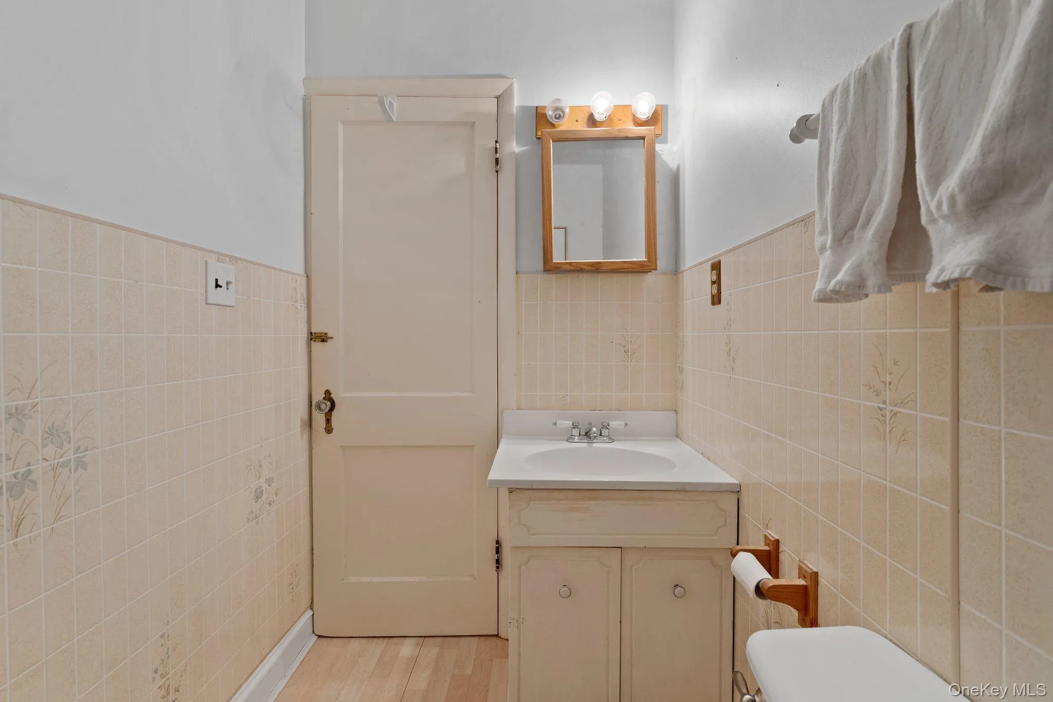 8 Beekman Street, Poughkeepsie, NY, 3 Bedrooms Bedrooms, 9 Rooms Rooms,2 BathroomsBathrooms,Residential,For Rent,Beekman,0,1004222 8 Beekman Street, Poughkeepsie, NY, 3 Bedrooms Bedrooms, 9 Rooms Rooms,2 BathroomsBathrooms,Residential,For Rent,Beekman,0,1004222