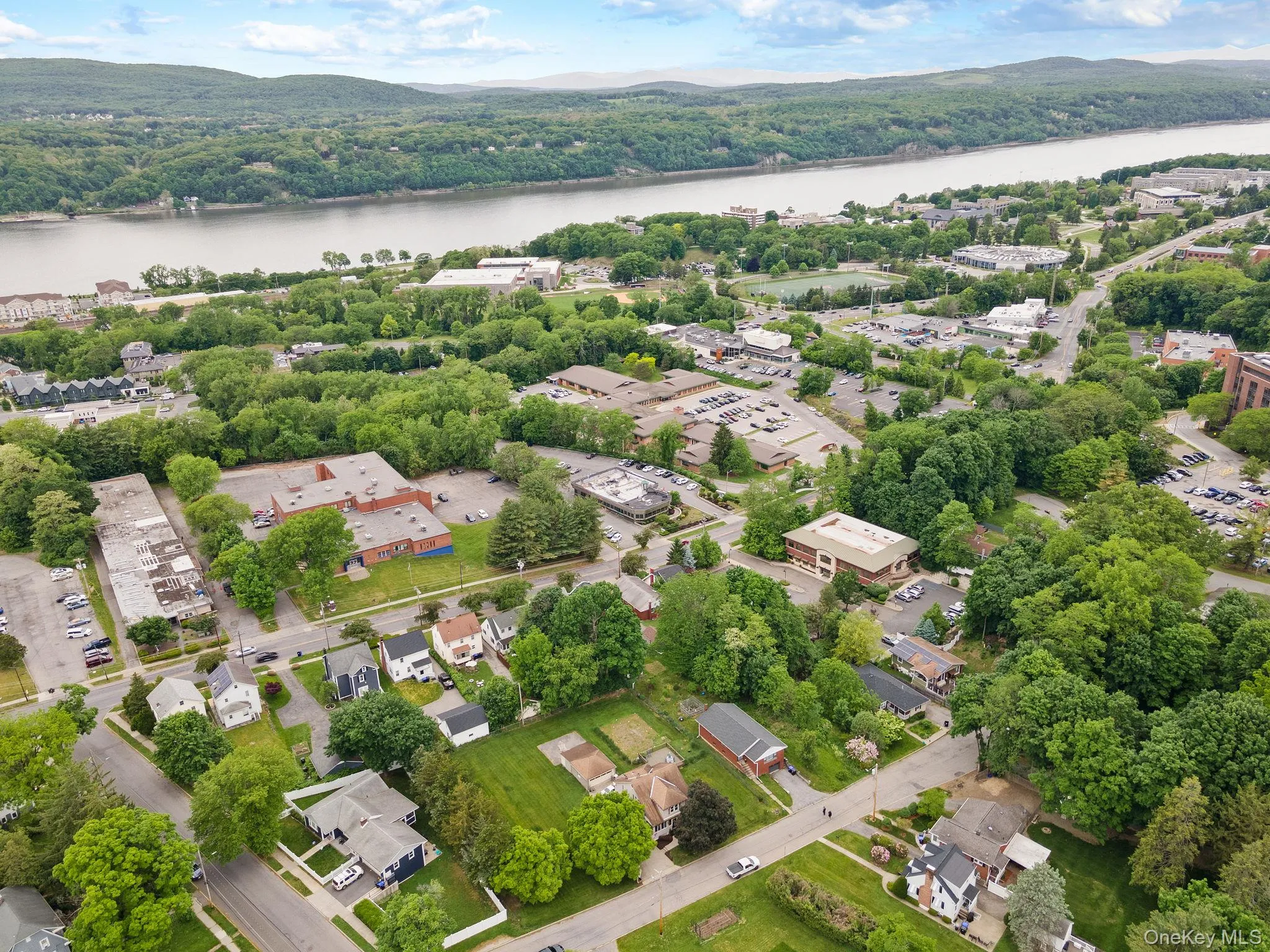 8 Beekman Street, Poughkeepsie, NY, 3 Bedrooms Bedrooms, 9 Rooms Rooms,2 BathroomsBathrooms,Residential,For Rent,Beekman,0,1004222 8 Beekman Street, Poughkeepsie, NY, 3 Bedrooms Bedrooms, 9 Rooms Rooms,2 BathroomsBathrooms,Residential,For Rent,Beekman,0,1004222