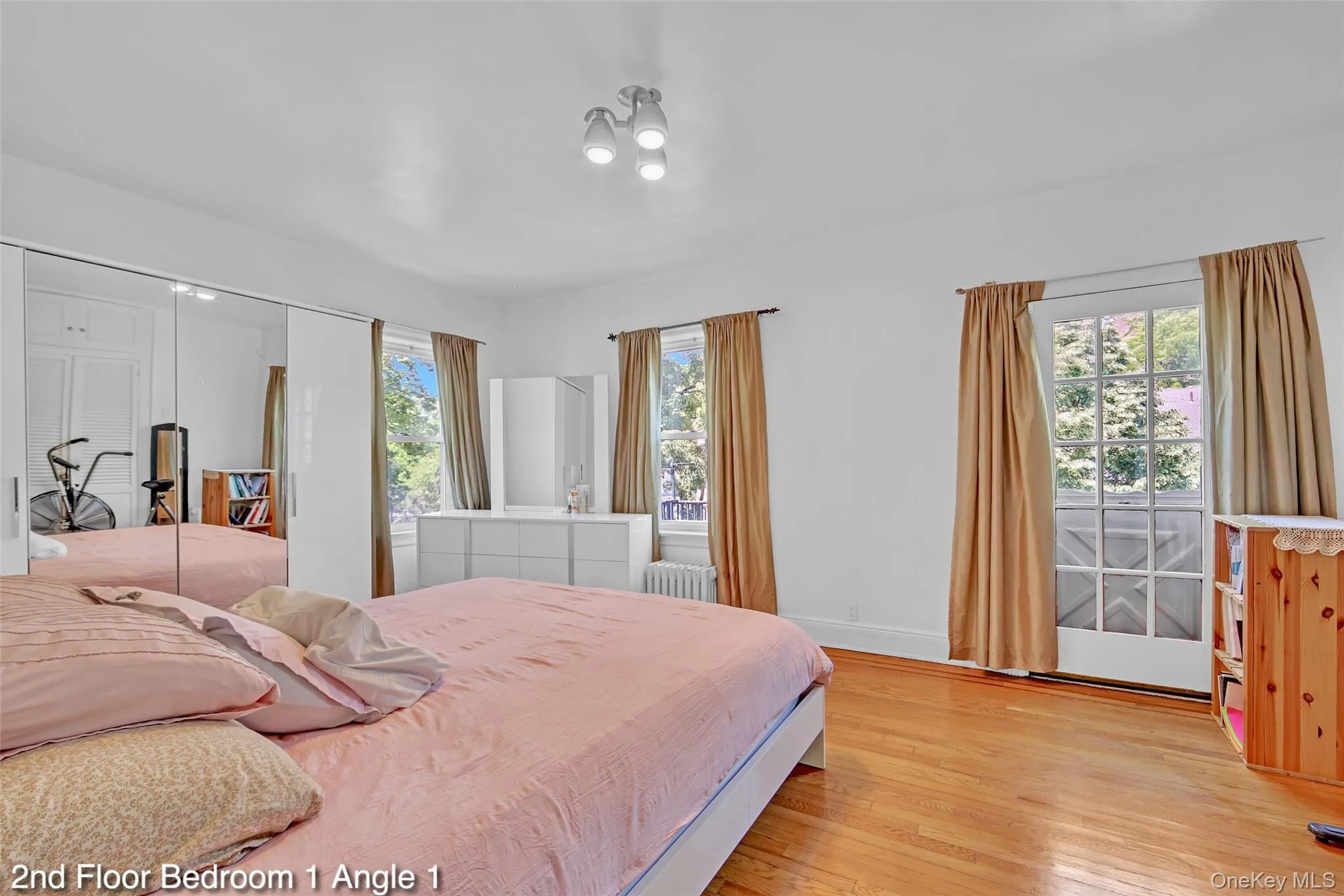 11116 76th Drive, New York, NY, 6 Bedrooms Bedrooms, 10 Rooms Rooms,2 BathroomsBathrooms,Residential,For Rent,76th,0,1004225 11116 76th Drive, New York, NY, 6 Bedrooms Bedrooms, 10 Rooms Rooms,2 BathroomsBathrooms,Residential,For Rent,76th,0,1004225