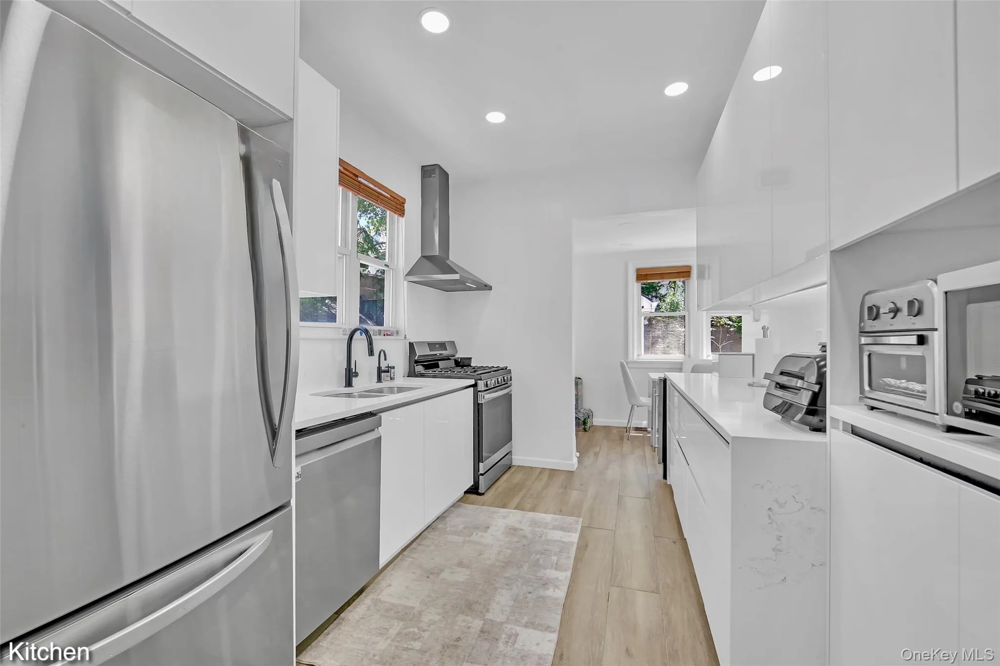 11116 76th Drive, New York, NY, 6 Bedrooms Bedrooms, 10 Rooms Rooms,2 BathroomsBathrooms,Residential,For Rent,76th,0,1004225 11116 76th Drive, New York, NY, 6 Bedrooms Bedrooms, 10 Rooms Rooms,2 BathroomsBathrooms,Residential,For Rent,76th,0,1004225