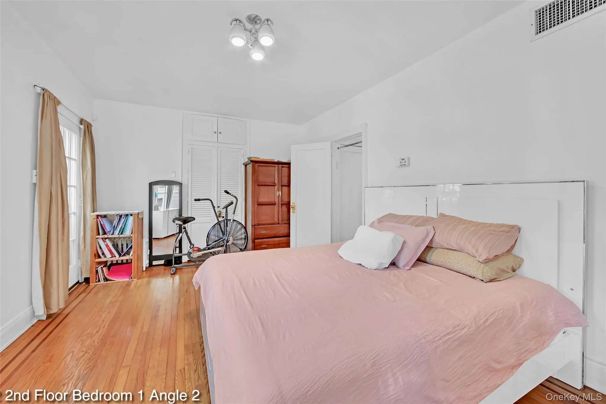 11116 76th Drive, New York, NY, 6 Bedrooms Bedrooms, 10 Rooms Rooms,2 BathroomsBathrooms,Residential,For Rent,76th,0,1004225 11116 76th Drive, New York, NY, 6 Bedrooms Bedrooms, 10 Rooms Rooms,2 BathroomsBathrooms,Residential,For Rent,76th,0,1004225