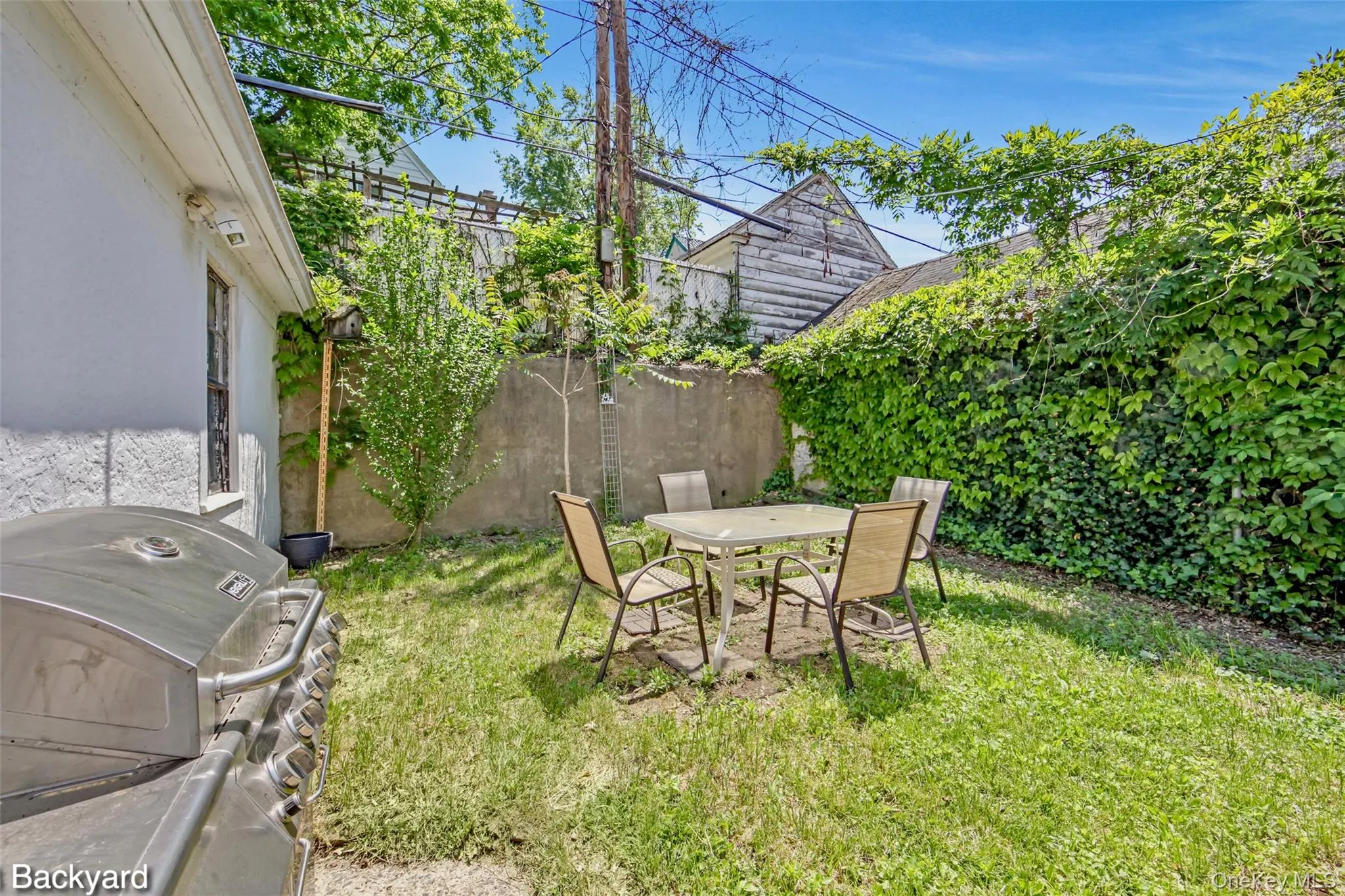 11116 76th Drive, New York, NY, 6 Bedrooms Bedrooms, 10 Rooms Rooms,2 BathroomsBathrooms,Residential,For Rent,76th,0,1004225 11116 76th Drive, New York, NY, 6 Bedrooms Bedrooms, 10 Rooms Rooms,2 BathroomsBathrooms,Residential,For Rent,76th,0,1004225