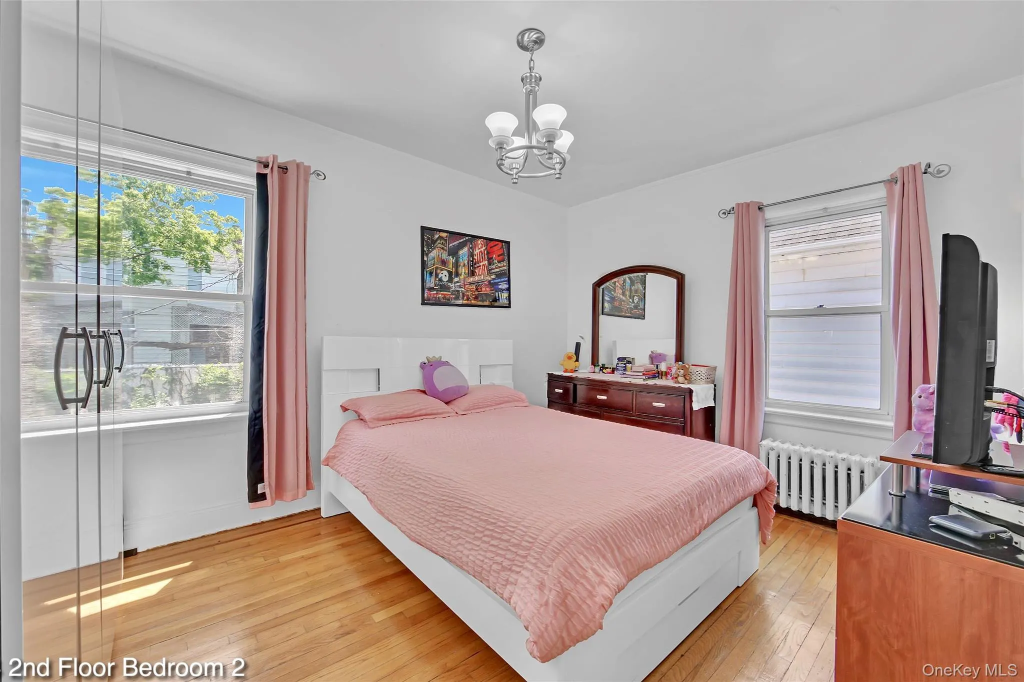 11116 76th Drive, New York, NY, 6 Bedrooms Bedrooms, 10 Rooms Rooms,2 BathroomsBathrooms,Residential,For Rent,76th,0,1004225 11116 76th Drive, New York, NY, 6 Bedrooms Bedrooms, 10 Rooms Rooms,2 BathroomsBathrooms,Residential,For Rent,76th,0,1004225