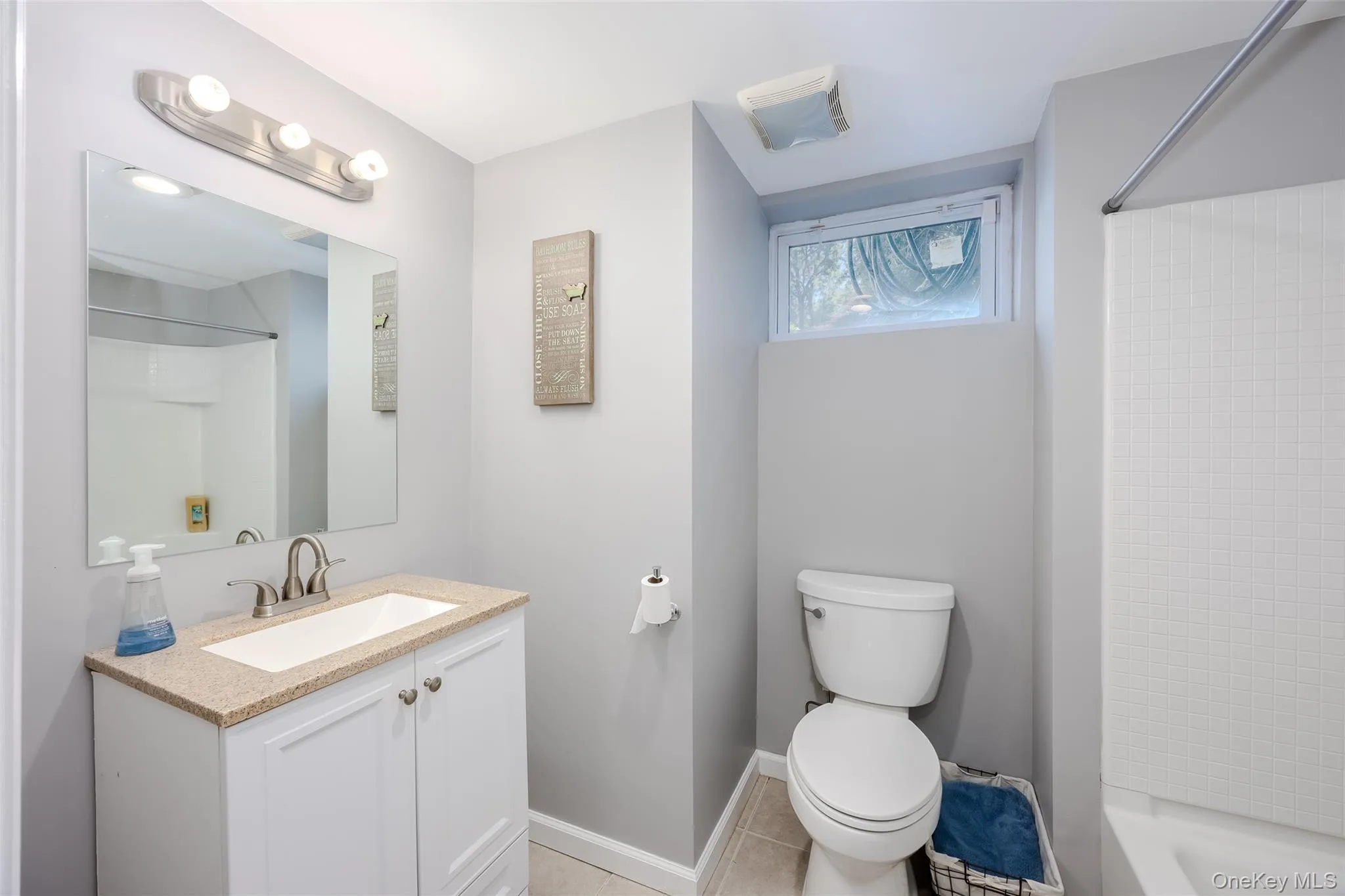 42 Revilo Avenue, Brookhaven, NY, 3 Bedrooms Bedrooms, 8 Rooms Rooms,4 BathroomsBathrooms,Residential,For Rent,Revilo,0,1004226 42 Revilo Avenue, Brookhaven, NY, 3 Bedrooms Bedrooms, 8 Rooms Rooms,4 BathroomsBathrooms,Residential,For Rent,Revilo,0,1004226