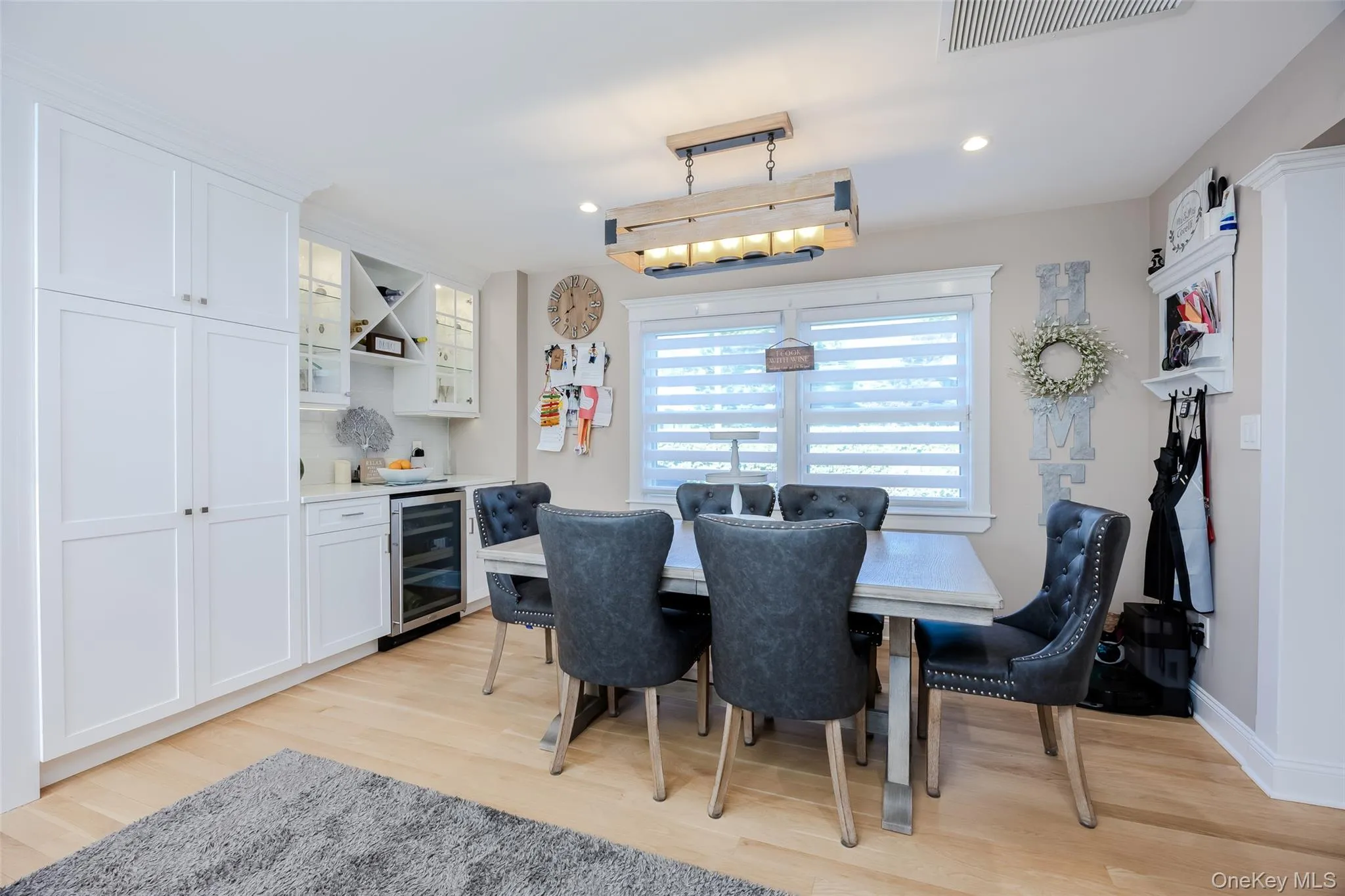 42 Revilo Avenue, Brookhaven, NY, 3 Bedrooms Bedrooms, 8 Rooms Rooms,4 BathroomsBathrooms,Residential,For Rent,Revilo,0,1004226 42 Revilo Avenue, Brookhaven, NY, 3 Bedrooms Bedrooms, 8 Rooms Rooms,4 BathroomsBathrooms,Residential,For Rent,Revilo,0,1004226