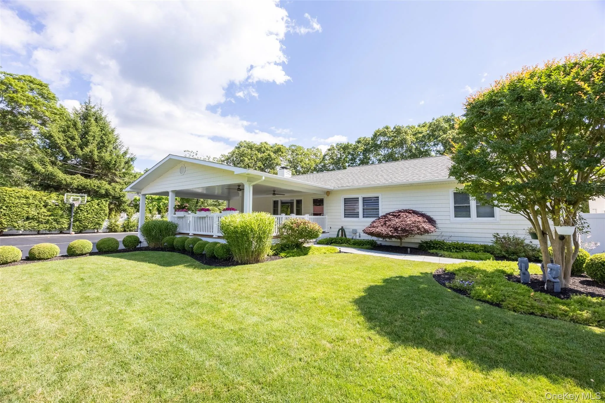 42 Revilo Avenue, Brookhaven, NY, 3 Bedrooms Bedrooms, 8 Rooms Rooms,4 BathroomsBathrooms,Residential,For Rent,Revilo,0,1004226 42 Revilo Avenue, Brookhaven, NY, 3 Bedrooms Bedrooms, 8 Rooms Rooms,4 BathroomsBathrooms,Residential,For Rent,Revilo,0,1004226