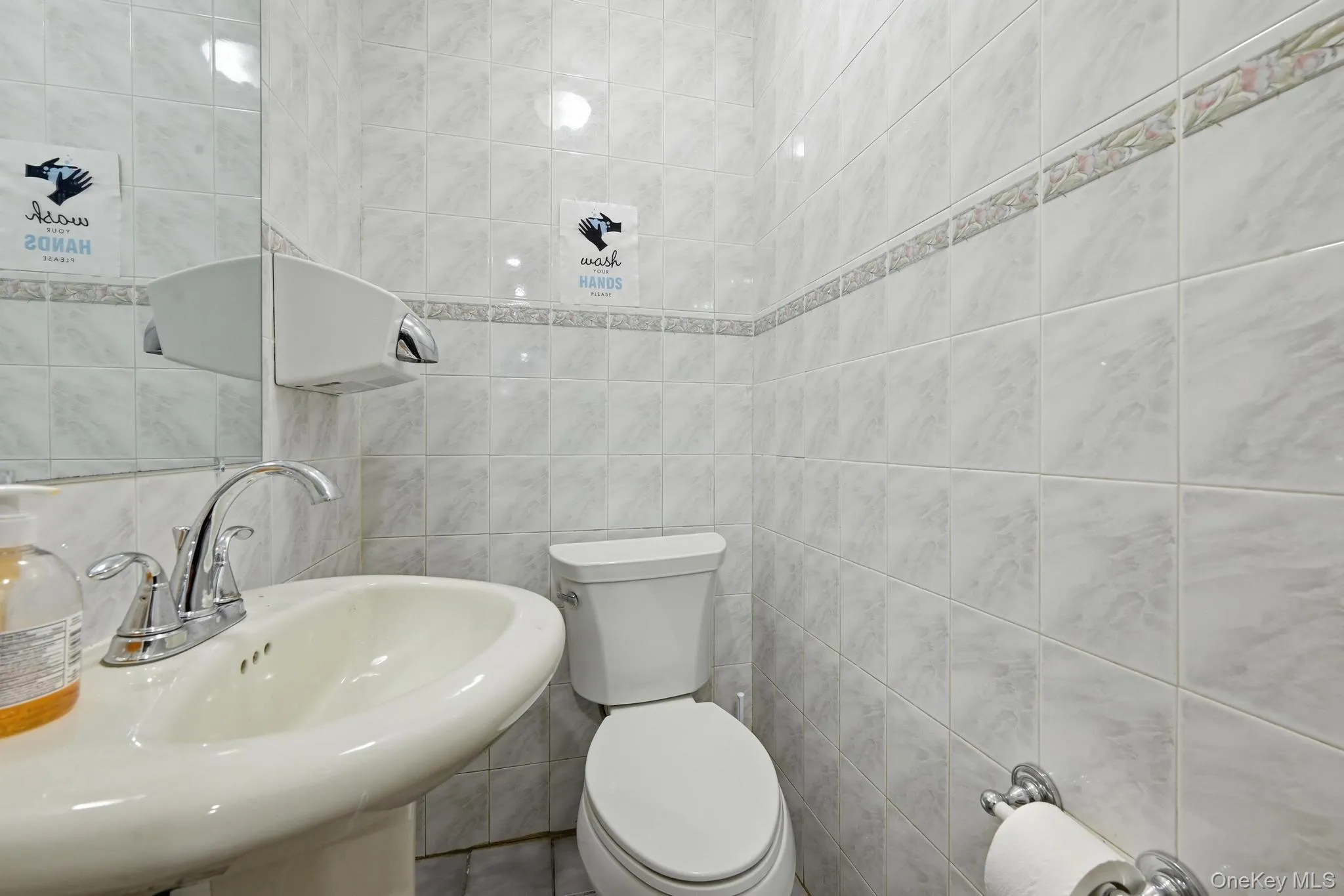 139-27 Queens Blvd, New York, NY, ,Commercial Lease,For Rent,Queens Blvd,0,1004228 139-27 Queens Blvd, New York, NY, ,Commercial Lease,For Rent,Queens Blvd,0,1004228