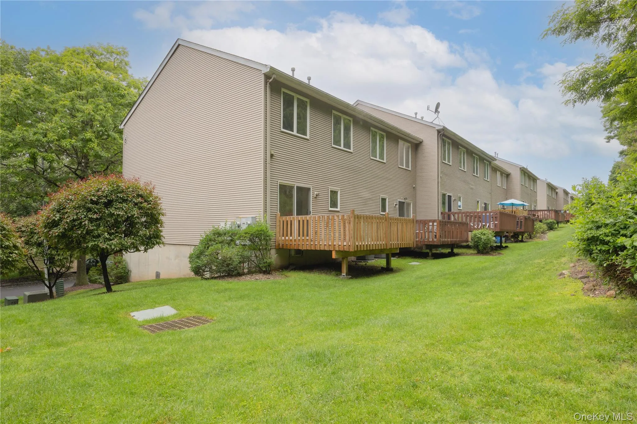 138 Foltim Way, Clarkstown, NY, 3 Bedrooms Bedrooms, 6 Rooms Rooms,2 BathroomsBathrooms,Residential,For Rent,Foltim,0,1004232 138 Foltim Way, Clarkstown, NY, 3 Bedrooms Bedrooms, 6 Rooms Rooms,2 BathroomsBathrooms,Residential,For Rent,Foltim,0,1004232