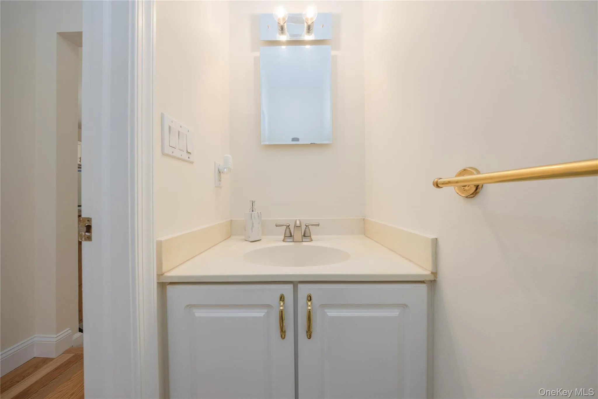 138 Foltim Way, Clarkstown, NY, 3 Bedrooms Bedrooms, 6 Rooms Rooms,2 BathroomsBathrooms,Residential,For Rent,Foltim,0,1004232 138 Foltim Way, Clarkstown, NY, 3 Bedrooms Bedrooms, 6 Rooms Rooms,2 BathroomsBathrooms,Residential,For Rent,Foltim,0,1004232