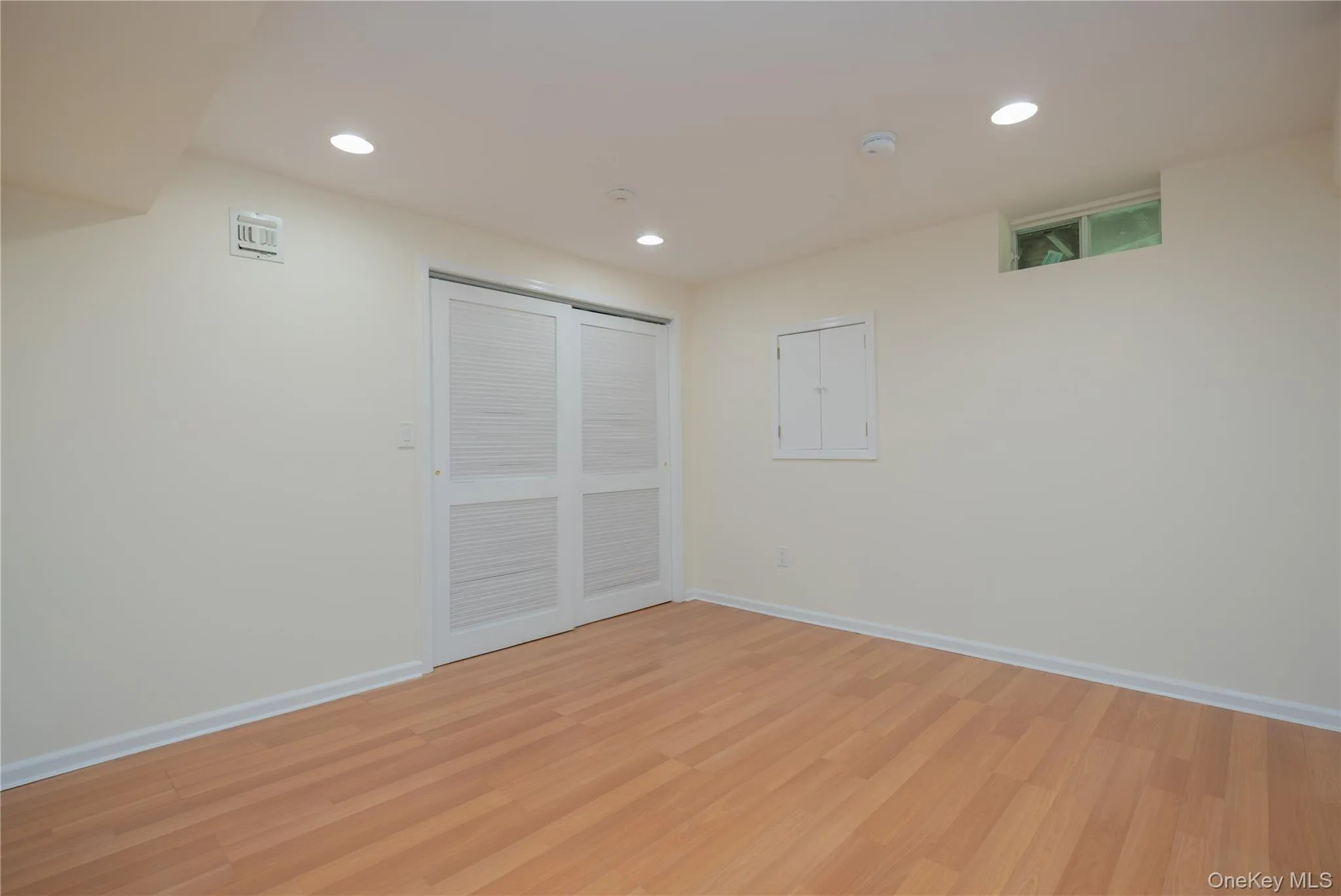 138 Foltim Way, Clarkstown, NY, 3 Bedrooms Bedrooms, 6 Rooms Rooms,2 BathroomsBathrooms,Residential,For Rent,Foltim,0,1004232 138 Foltim Way, Clarkstown, NY, 3 Bedrooms Bedrooms, 6 Rooms Rooms,2 BathroomsBathrooms,Residential,For Rent,Foltim,0,1004232
