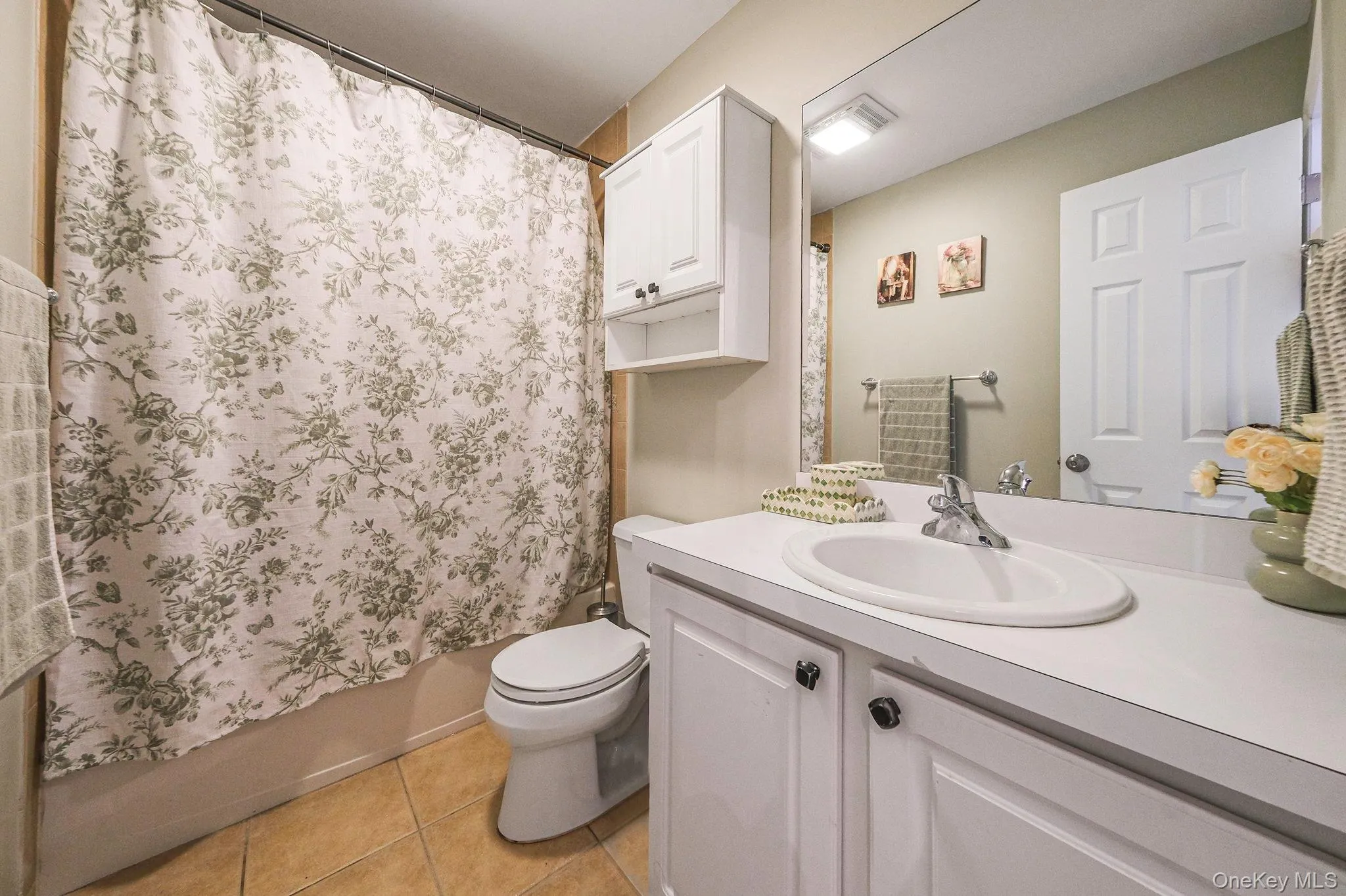 1 Queens Road, Brookhaven, NY, 3 Bedrooms Bedrooms, 9 Rooms Rooms,3 BathroomsBathrooms,Residential,For Rent,Queens,0,1004233 1 Queens Road, Brookhaven, NY, 3 Bedrooms Bedrooms, 9 Rooms Rooms,3 BathroomsBathrooms,Residential,For Rent,Queens,0,1004233