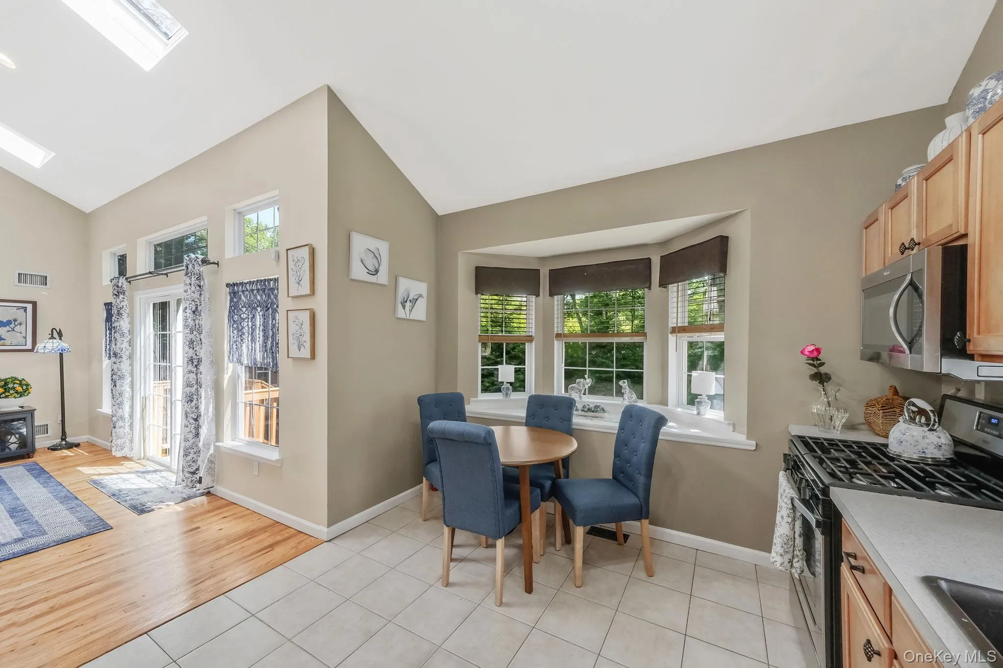 1 Queens Road, Brookhaven, NY, 3 Bedrooms Bedrooms, 9 Rooms Rooms,3 BathroomsBathrooms,Residential,For Rent,Queens,0,1004233 1 Queens Road, Brookhaven, NY, 3 Bedrooms Bedrooms, 9 Rooms Rooms,3 BathroomsBathrooms,Residential,For Rent,Queens,0,1004233