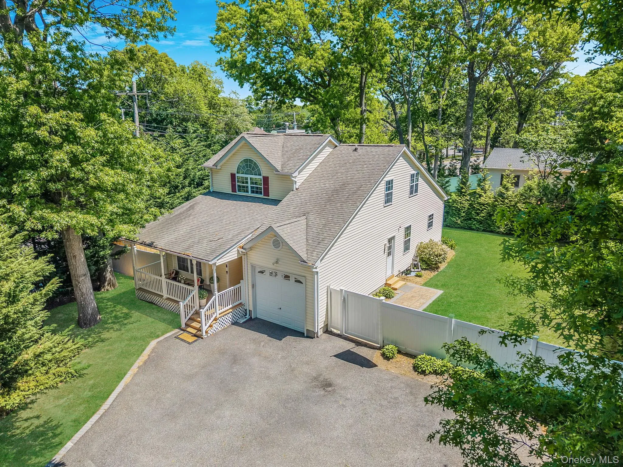 1 Queens Road, Brookhaven, NY, 3 Bedrooms Bedrooms, 9 Rooms Rooms,3 BathroomsBathrooms,Residential,For Rent,Queens,0,1004233 1 Queens Road, Brookhaven, NY, 3 Bedrooms Bedrooms, 9 Rooms Rooms,3 BathroomsBathrooms,Residential,For Rent,Queens,0,1004233