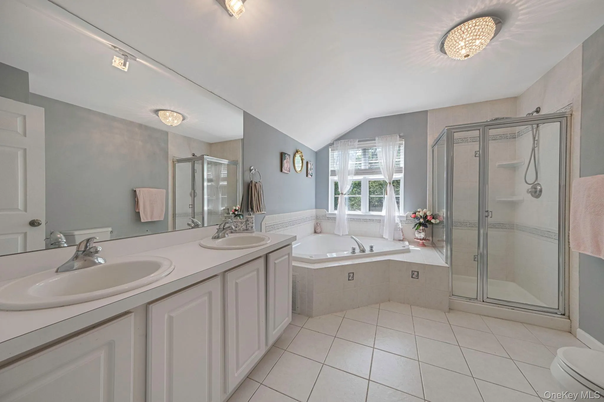 1 Queens Road, Brookhaven, NY, 3 Bedrooms Bedrooms, 9 Rooms Rooms,3 BathroomsBathrooms,Residential,For Rent,Queens,0,1004233 1 Queens Road, Brookhaven, NY, 3 Bedrooms Bedrooms, 9 Rooms Rooms,3 BathroomsBathrooms,Residential,For Rent,Queens,0,1004233