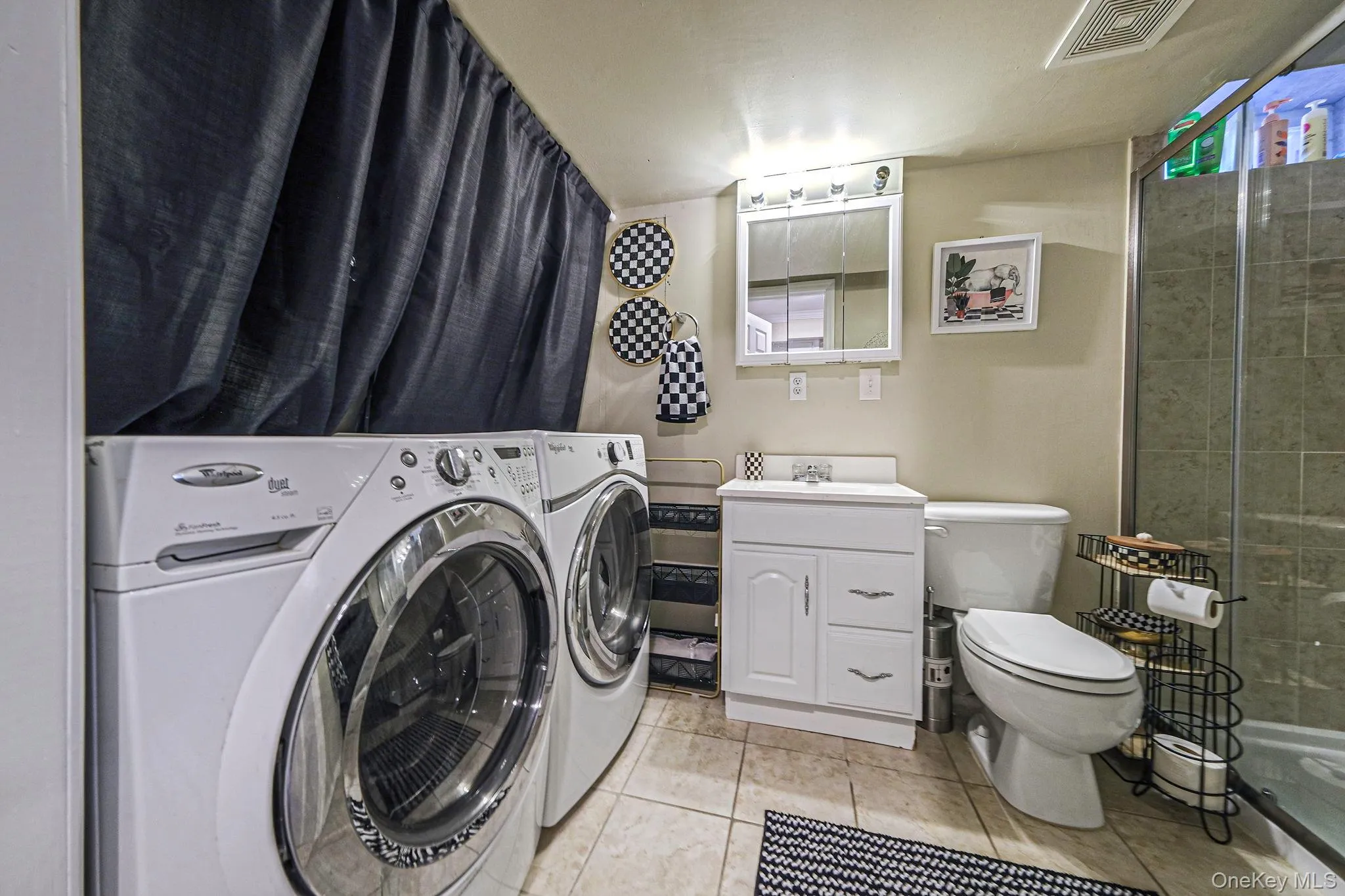 1 Queens Road, Brookhaven, NY, 3 Bedrooms Bedrooms, 9 Rooms Rooms,3 BathroomsBathrooms,Residential,For Rent,Queens,0,1004233 1 Queens Road, Brookhaven, NY, 3 Bedrooms Bedrooms, 9 Rooms Rooms,3 BathroomsBathrooms,Residential,For Rent,Queens,0,1004233