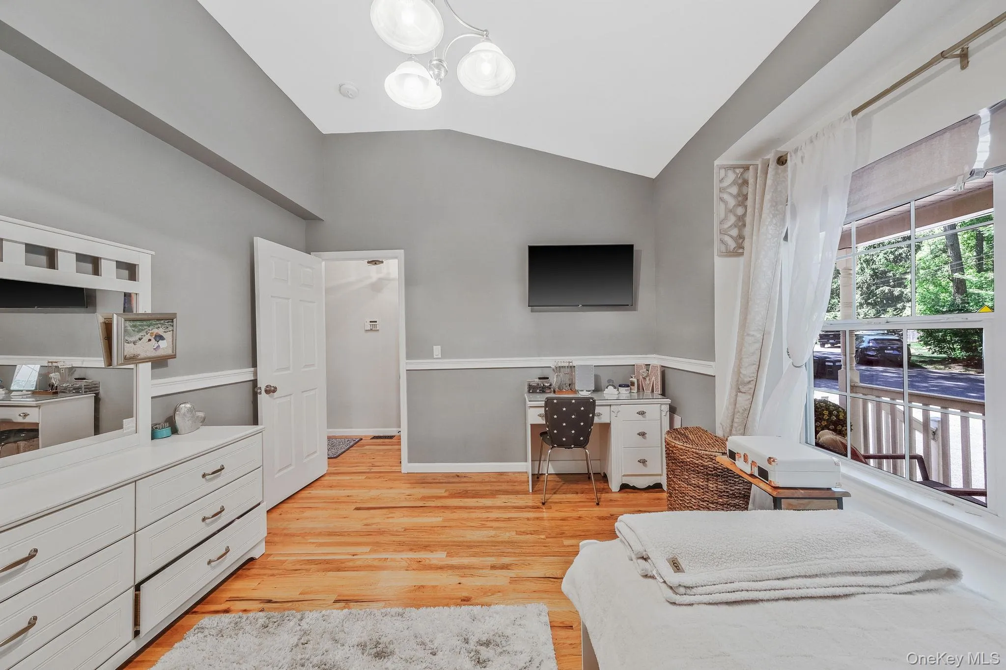 1 Queens Road, Brookhaven, NY, 3 Bedrooms Bedrooms, 9 Rooms Rooms,3 BathroomsBathrooms,Residential,For Rent,Queens,0,1004233 1 Queens Road, Brookhaven, NY, 3 Bedrooms Bedrooms, 9 Rooms Rooms,3 BathroomsBathrooms,Residential,For Rent,Queens,0,1004233