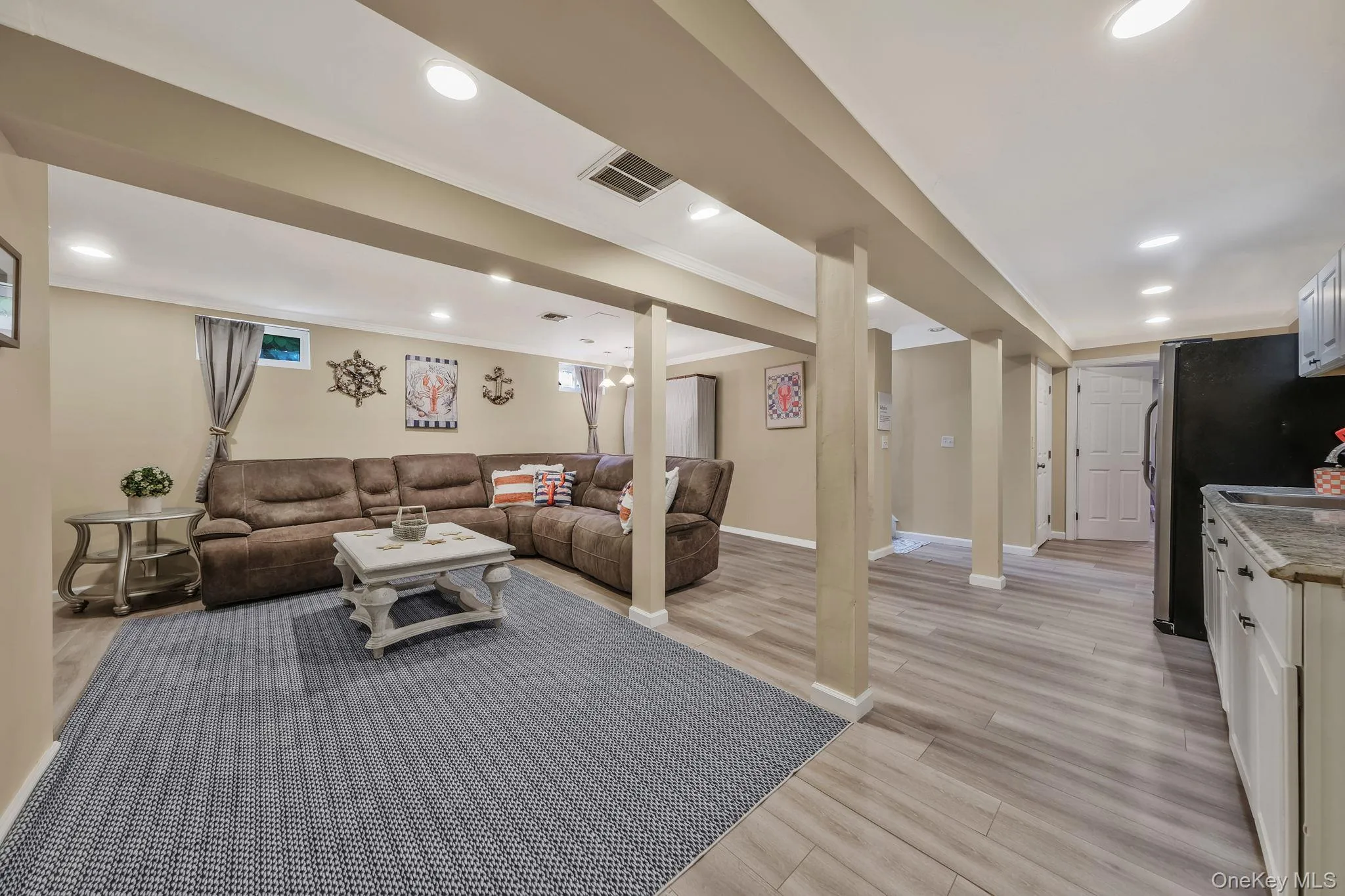 1 Queens Road, Brookhaven, NY, 3 Bedrooms Bedrooms, 9 Rooms Rooms,3 BathroomsBathrooms,Residential,For Rent,Queens,0,1004233 1 Queens Road, Brookhaven, NY, 3 Bedrooms Bedrooms, 9 Rooms Rooms,3 BathroomsBathrooms,Residential,For Rent,Queens,0,1004233