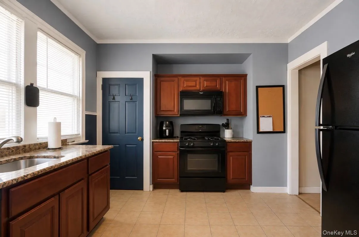91 Clove Avenue, Haverstraw, NY, 3 Bedrooms Bedrooms, 7 Rooms Rooms,1 BathroomBathrooms,Residential,For Rent,Clove,0,1004236 91 Clove Avenue, Haverstraw, NY, 3 Bedrooms Bedrooms, 7 Rooms Rooms,1 BathroomBathrooms,Residential,For Rent,Clove,0,1004236
