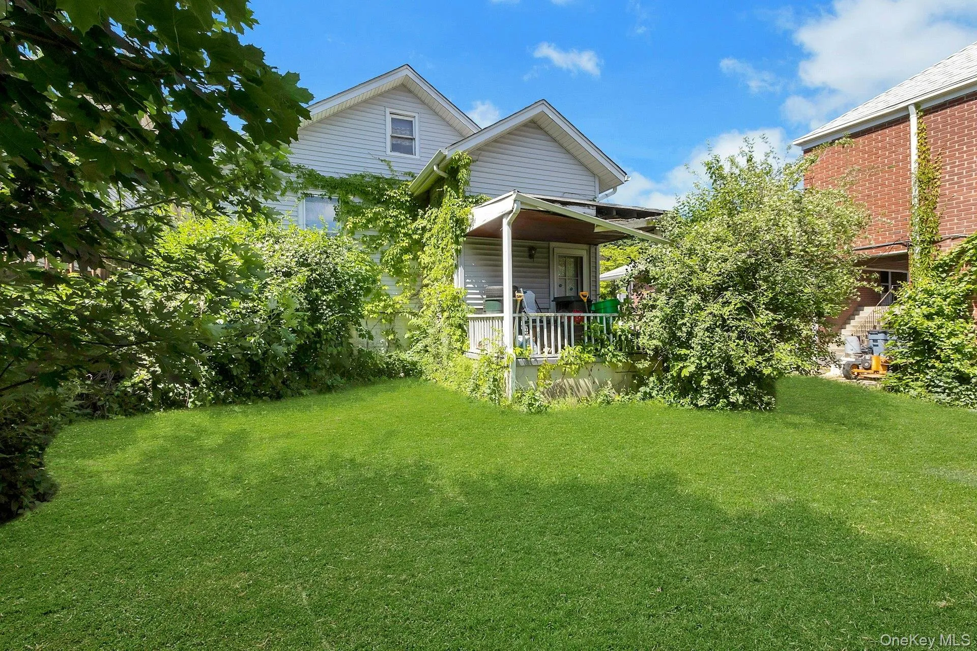 91 Clove Avenue, Haverstraw, NY, 3 Bedrooms Bedrooms, 7 Rooms Rooms,1 BathroomBathrooms,Residential,For Rent,Clove,0,1004236 91 Clove Avenue, Haverstraw, NY, 3 Bedrooms Bedrooms, 7 Rooms Rooms,1 BathroomBathrooms,Residential,For Rent,Clove,0,1004236