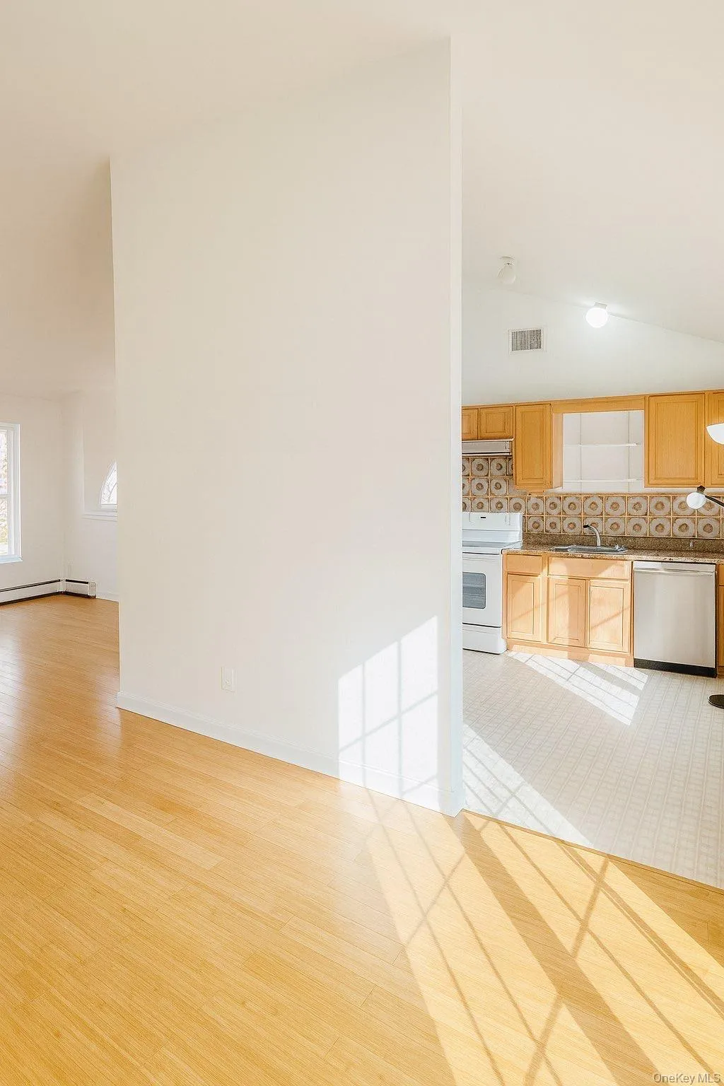 18 Penny Lane, Mount Hope, NY, 4 Bedrooms Bedrooms, 10 Rooms Rooms,3 BathroomsBathrooms,Residential Lease,For Rent,Penny,0,1004237 18 Penny Lane, Mount Hope, NY, 4 Bedrooms Bedrooms, 10 Rooms Rooms,3 BathroomsBathrooms,Residential Lease,For Rent,Penny,0,1004237