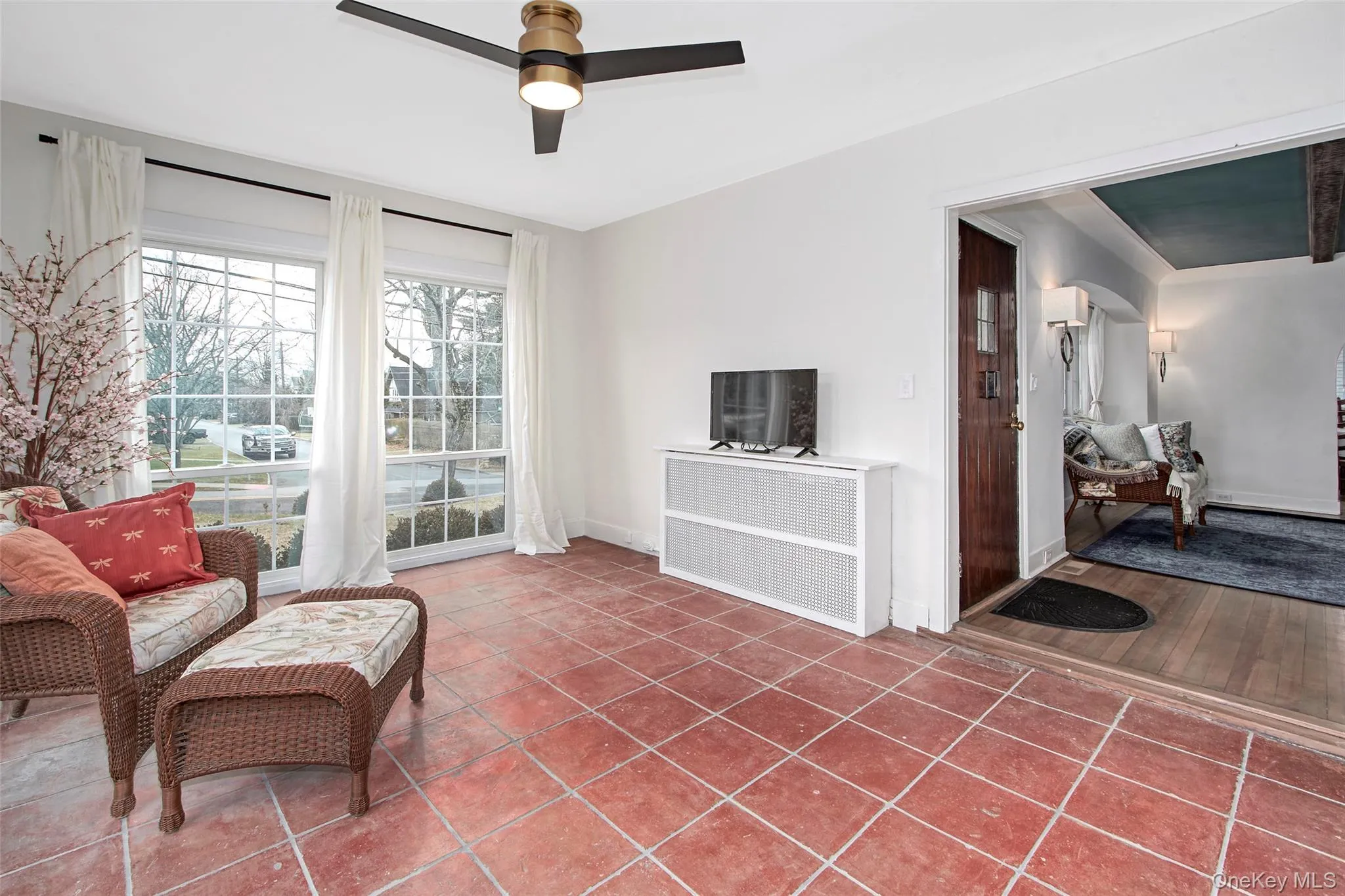 319 Oakland Beach Avenue, Rye City, NY, 4 Bedrooms Bedrooms, 8 Rooms Rooms,2 BathroomsBathrooms,Residential Lease,For Rent,Oakland Beach,0,1004238 319 Oakland Beach Avenue, Rye City, NY, 4 Bedrooms Bedrooms, 8 Rooms Rooms,2 BathroomsBathrooms,Residential Lease,For Rent,Oakland Beach,0,1004238