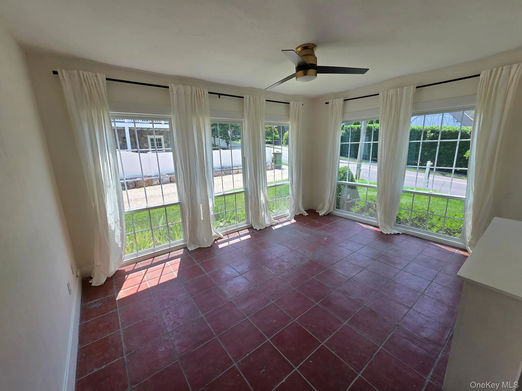 319 Oakland Beach Avenue, Rye City, NY, 4 Bedrooms Bedrooms, 8 Rooms Rooms,2 BathroomsBathrooms,Residential Lease,For Rent,Oakland Beach,0,1004238 319 Oakland Beach Avenue, Rye City, NY, 4 Bedrooms Bedrooms, 8 Rooms Rooms,2 BathroomsBathrooms,Residential Lease,For Rent,Oakland Beach,0,1004238