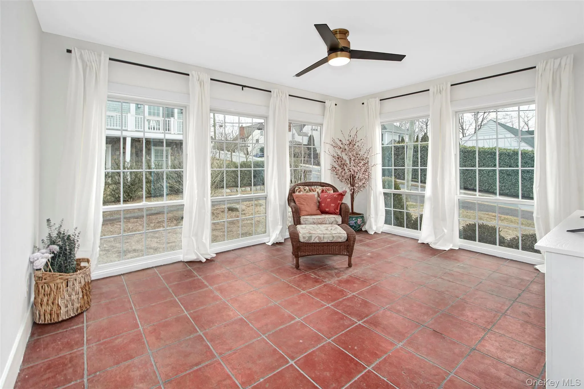 319 Oakland Beach Avenue, Rye City, NY, 4 Bedrooms Bedrooms, 8 Rooms Rooms,2 BathroomsBathrooms,Residential Lease,For Rent,Oakland Beach,0,1004238 319 Oakland Beach Avenue, Rye City, NY, 4 Bedrooms Bedrooms, 8 Rooms Rooms,2 BathroomsBathrooms,Residential Lease,For Rent,Oakland Beach,0,1004238