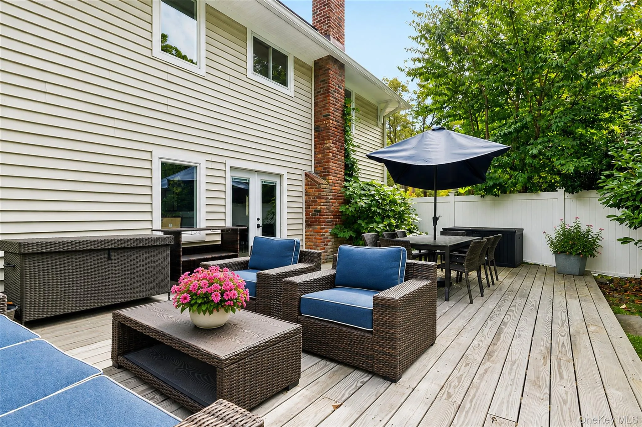 7 Dalton Lane, Huntington, NY, 4 Bedrooms Bedrooms, 11 Rooms Rooms,2 BathroomsBathrooms,Residential,For Rent,Dalton,0,1004241 7 Dalton Lane, Huntington, NY, 4 Bedrooms Bedrooms, 11 Rooms Rooms,2 BathroomsBathrooms,Residential,For Rent,Dalton,0,1004241