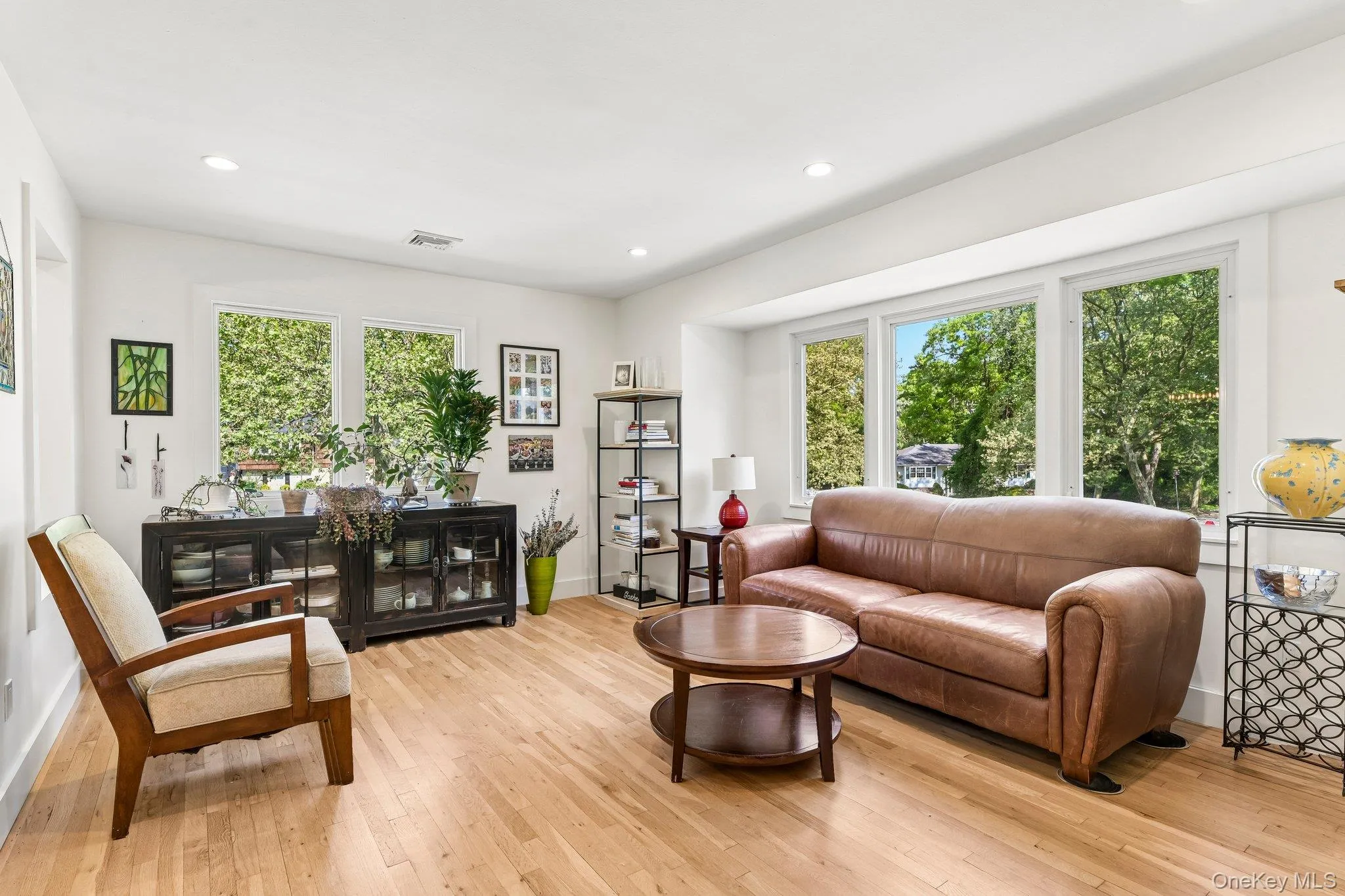 7 Dalton Lane, Huntington, NY, 4 Bedrooms Bedrooms, 11 Rooms Rooms,2 BathroomsBathrooms,Residential,For Rent,Dalton,0,1004241 7 Dalton Lane, Huntington, NY, 4 Bedrooms Bedrooms, 11 Rooms Rooms,2 BathroomsBathrooms,Residential,For Rent,Dalton,0,1004241