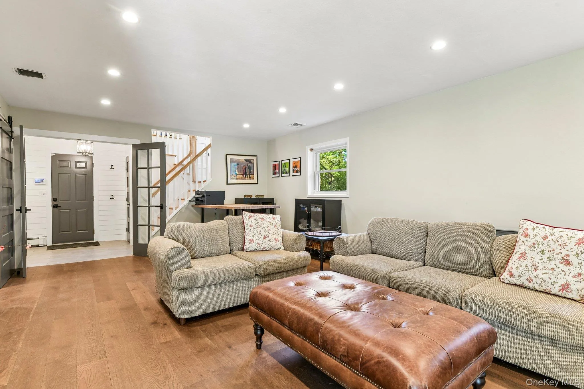 7 Dalton Lane, Huntington, NY, 4 Bedrooms Bedrooms, 11 Rooms Rooms,2 BathroomsBathrooms,Residential,For Rent,Dalton,0,1004241 7 Dalton Lane, Huntington, NY, 4 Bedrooms Bedrooms, 11 Rooms Rooms,2 BathroomsBathrooms,Residential,For Rent,Dalton,0,1004241