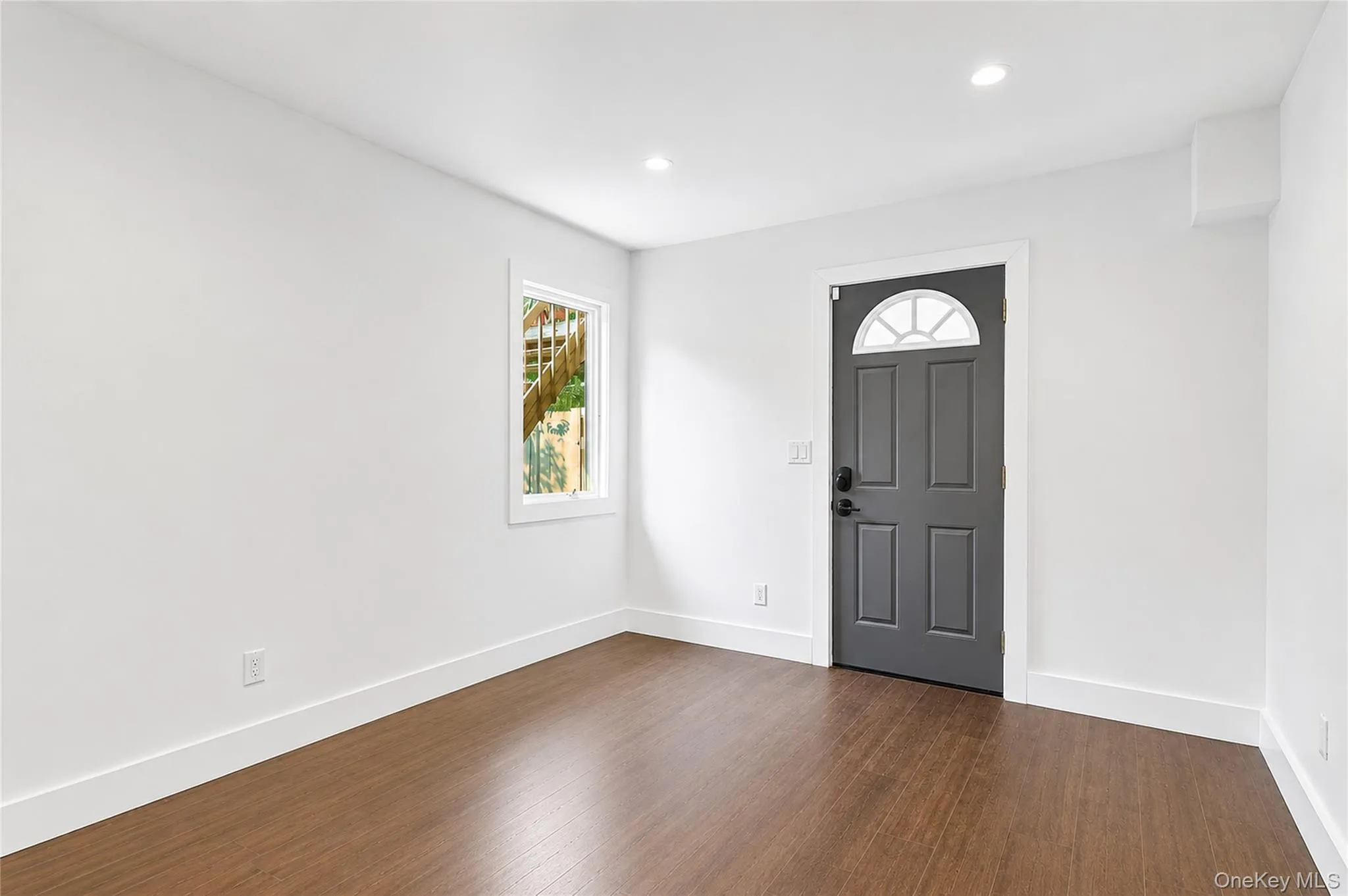 7 Dalton Lane, Huntington, NY, 4 Bedrooms Bedrooms, 11 Rooms Rooms,2 BathroomsBathrooms,Residential,For Rent,Dalton,0,1004241 7 Dalton Lane, Huntington, NY, 4 Bedrooms Bedrooms, 11 Rooms Rooms,2 BathroomsBathrooms,Residential,For Rent,Dalton,0,1004241