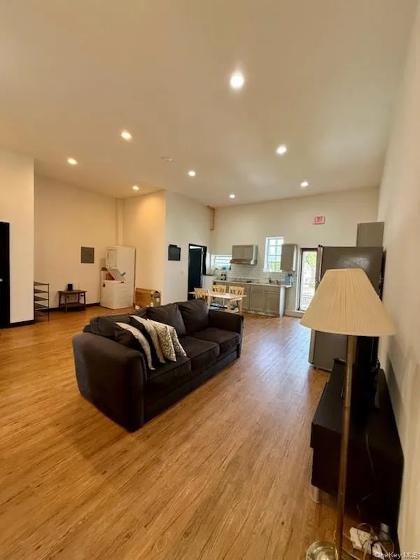 Living Room/Dining Room Combo Living Room/Dining Room Combo