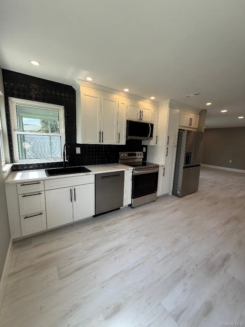 379 Larchmont Court, Brookhaven, NY, 2 Bedrooms Bedrooms, 6 Rooms Rooms,2 BathroomsBathrooms,Residential,For Rent,Larchmont,0,1004246 379 Larchmont Court, Brookhaven, NY, 2 Bedrooms Bedrooms, 6 Rooms Rooms,2 BathroomsBathrooms,Residential,For Rent,Larchmont,0,1004246