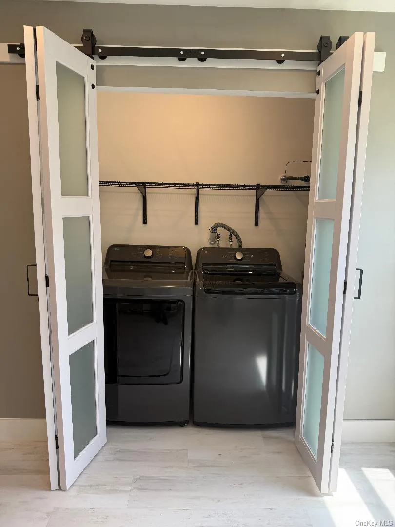 379 Larchmont Court, Brookhaven, NY, 2 Bedrooms Bedrooms, 6 Rooms Rooms,2 BathroomsBathrooms,Residential,For Rent,Larchmont,0,1004246 379 Larchmont Court, Brookhaven, NY, 2 Bedrooms Bedrooms, 6 Rooms Rooms,2 BathroomsBathrooms,Residential,For Rent,Larchmont,0,1004246