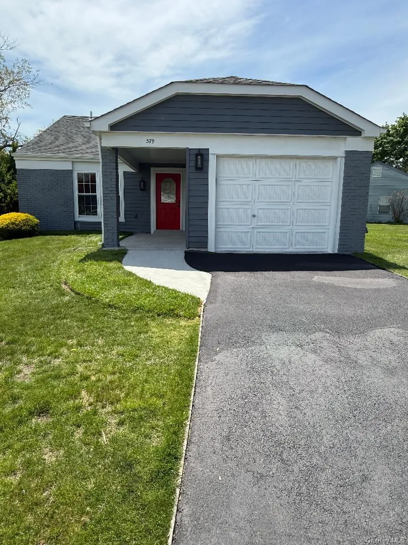 379 Larchmont Court, Brookhaven, NY, 2 Bedrooms Bedrooms, 6 Rooms Rooms,2 BathroomsBathrooms,Residential,For Rent,Larchmont,0,1004246 379 Larchmont Court, Brookhaven, NY, 2 Bedrooms Bedrooms, 6 Rooms Rooms,2 BathroomsBathrooms,Residential,For Rent,Larchmont,0,1004246