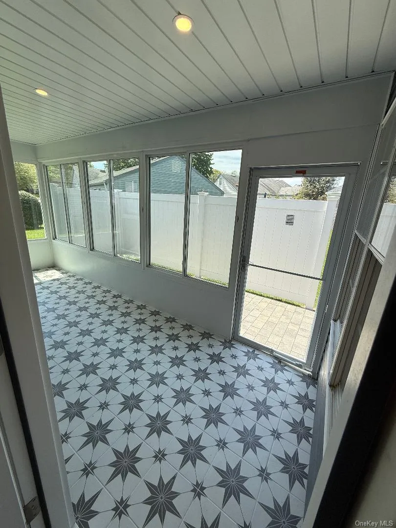 379 Larchmont Court, Brookhaven, NY, 2 Bedrooms Bedrooms, 6 Rooms Rooms,2 BathroomsBathrooms,Residential,For Rent,Larchmont,0,1004246 379 Larchmont Court, Brookhaven, NY, 2 Bedrooms Bedrooms, 6 Rooms Rooms,2 BathroomsBathrooms,Residential,For Rent,Larchmont,0,1004246