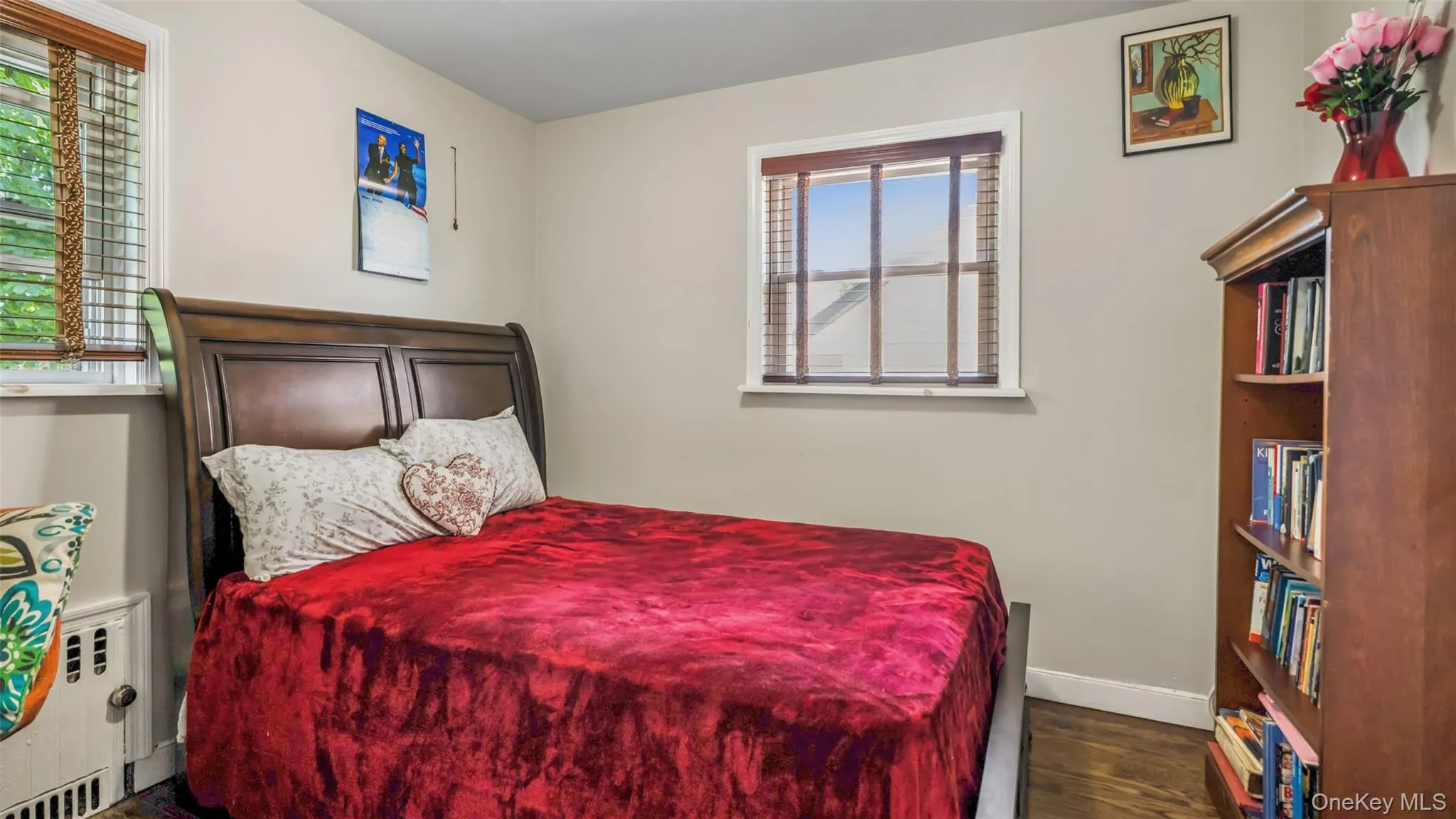 Neutral wall paint with wood-finish flooring Neutral wall paint with wood-finish flooring