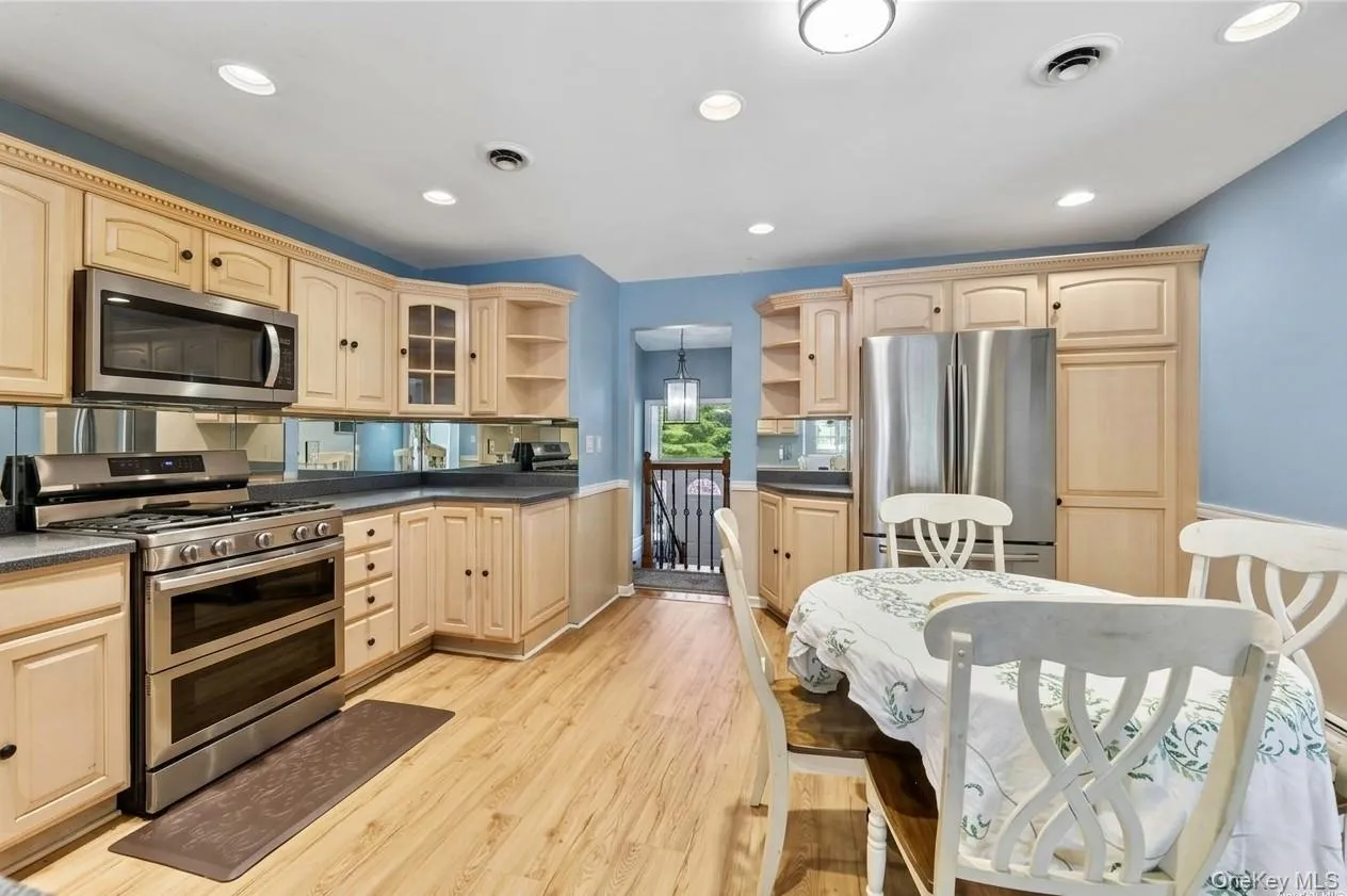 5 Shagbark Court, Clarkstown, NY, 5 Bedrooms Bedrooms, 13 Rooms Rooms,3 BathroomsBathrooms,Residential,For Rent,Shagbark,0,1004258 5 Shagbark Court, Clarkstown, NY, 5 Bedrooms Bedrooms, 13 Rooms Rooms,3 BathroomsBathrooms,Residential,For Rent,Shagbark,0,1004258