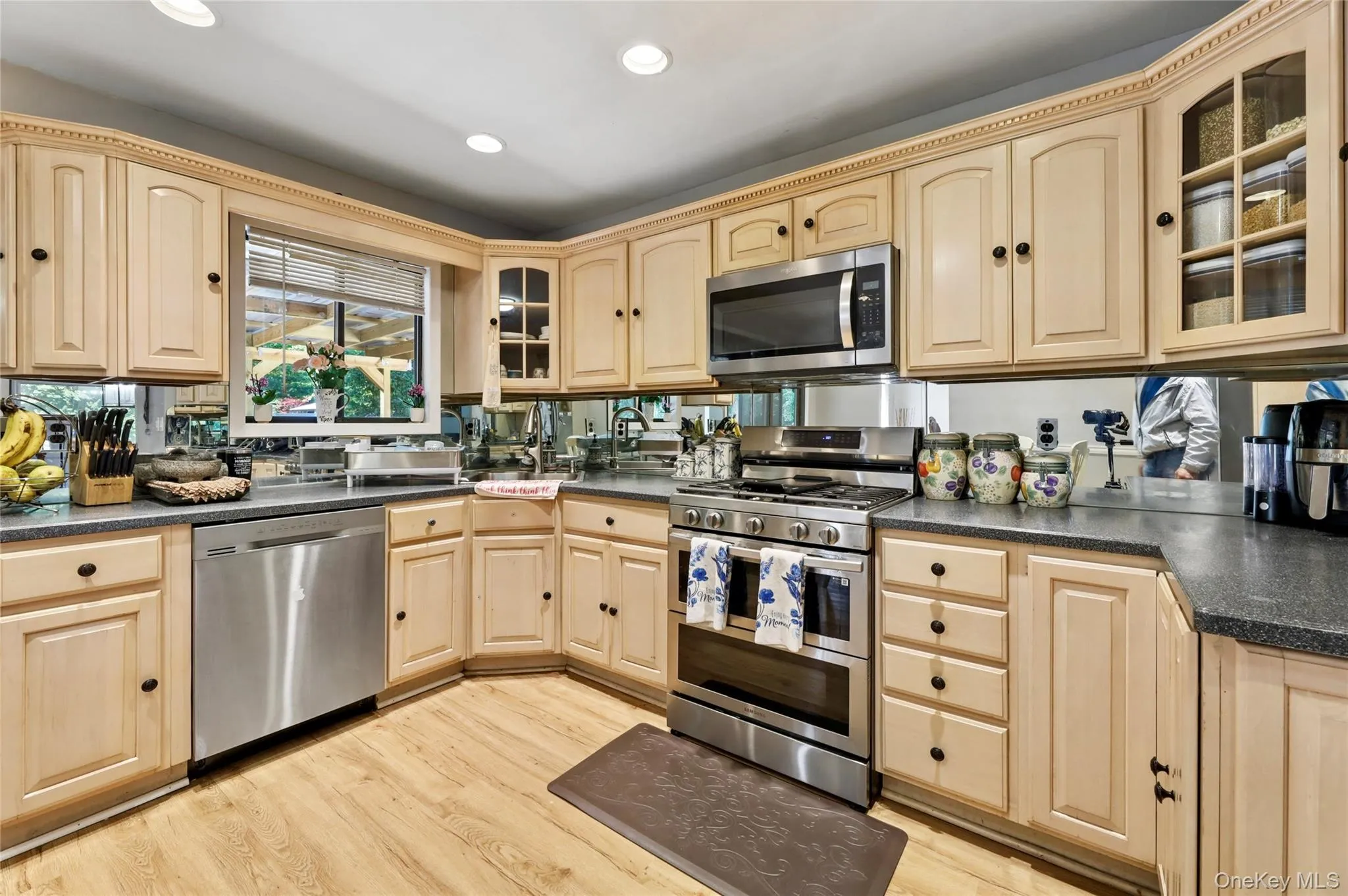 5 Shagbark Court, Clarkstown, NY, 5 Bedrooms Bedrooms, 13 Rooms Rooms,3 BathroomsBathrooms,Residential,For Rent,Shagbark,0,1004258 5 Shagbark Court, Clarkstown, NY, 5 Bedrooms Bedrooms, 13 Rooms Rooms,3 BathroomsBathrooms,Residential,For Rent,Shagbark,0,1004258