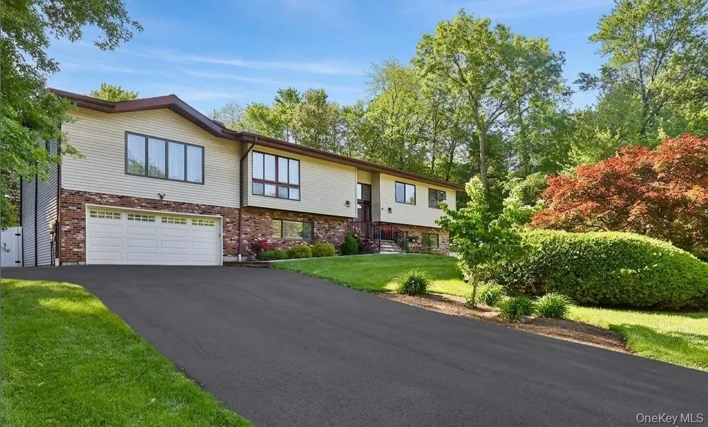 5 Shagbark Court, Clarkstown, NY, 5 Bedrooms Bedrooms, 13 Rooms Rooms,3 BathroomsBathrooms,Residential,For Rent,Shagbark,0,1004258 5 Shagbark Court, Clarkstown, NY, 5 Bedrooms Bedrooms, 13 Rooms Rooms,3 BathroomsBathrooms,Residential,For Rent,Shagbark,0,1004258