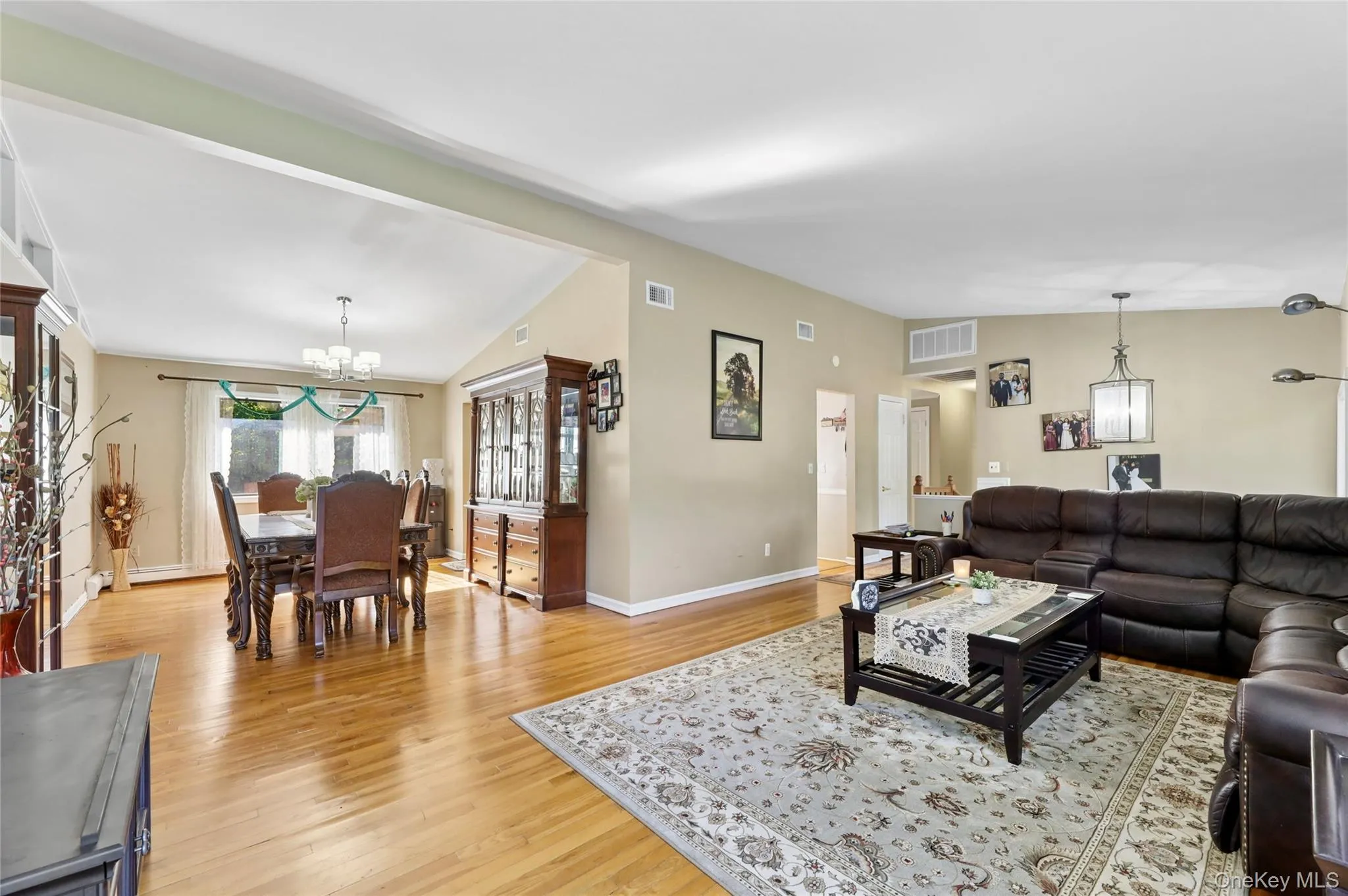 5 Shagbark Court, Clarkstown, NY, 5 Bedrooms Bedrooms, 13 Rooms Rooms,3 BathroomsBathrooms,Residential,For Rent,Shagbark,0,1004258 5 Shagbark Court, Clarkstown, NY, 5 Bedrooms Bedrooms, 13 Rooms Rooms,3 BathroomsBathrooms,Residential,For Rent,Shagbark,0,1004258