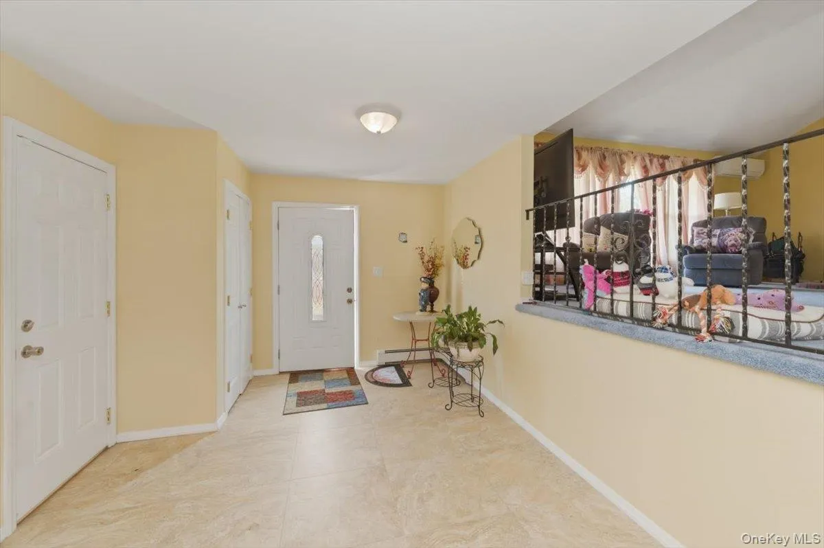 5 Spruceton Street, Brookhaven, NY, 4 Bedrooms Bedrooms, 9 Rooms Rooms,2 BathroomsBathrooms,Residential,For Rent,Spruceton,0,1004260 5 Spruceton Street, Brookhaven, NY, 4 Bedrooms Bedrooms, 9 Rooms Rooms,2 BathroomsBathrooms,Residential,For Rent,Spruceton,0,1004260