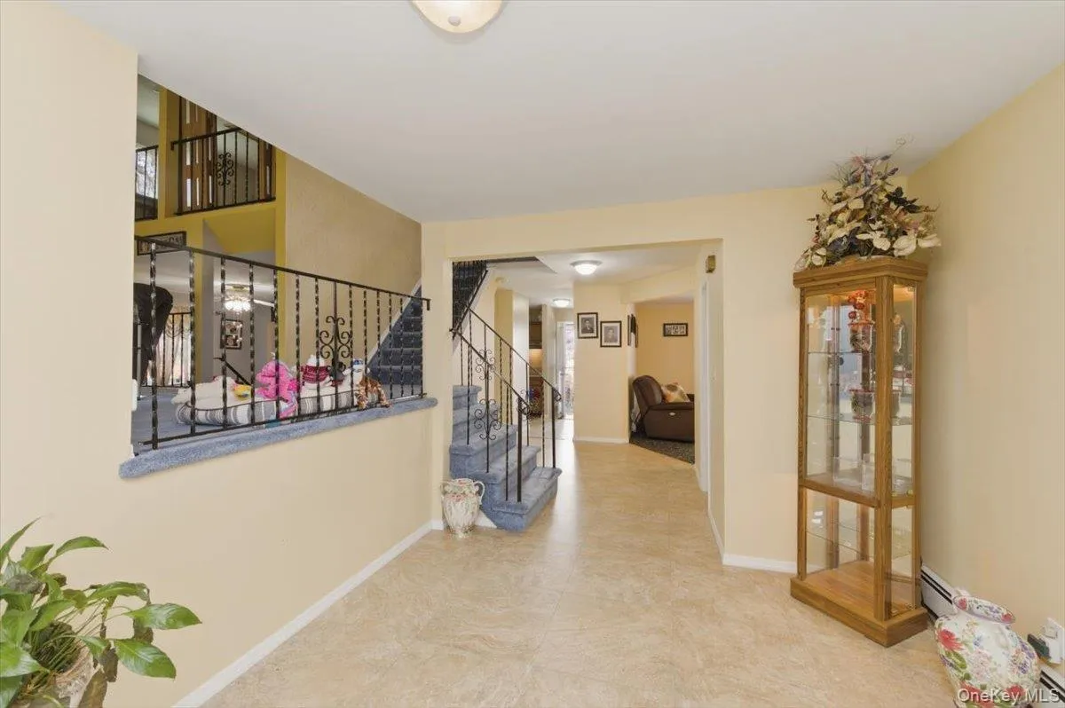 5 Spruceton Street, Brookhaven, NY, 4 Bedrooms Bedrooms, 9 Rooms Rooms,2 BathroomsBathrooms,Residential,For Rent,Spruceton,0,1004260 5 Spruceton Street, Brookhaven, NY, 4 Bedrooms Bedrooms, 9 Rooms Rooms,2 BathroomsBathrooms,Residential,For Rent,Spruceton,0,1004260