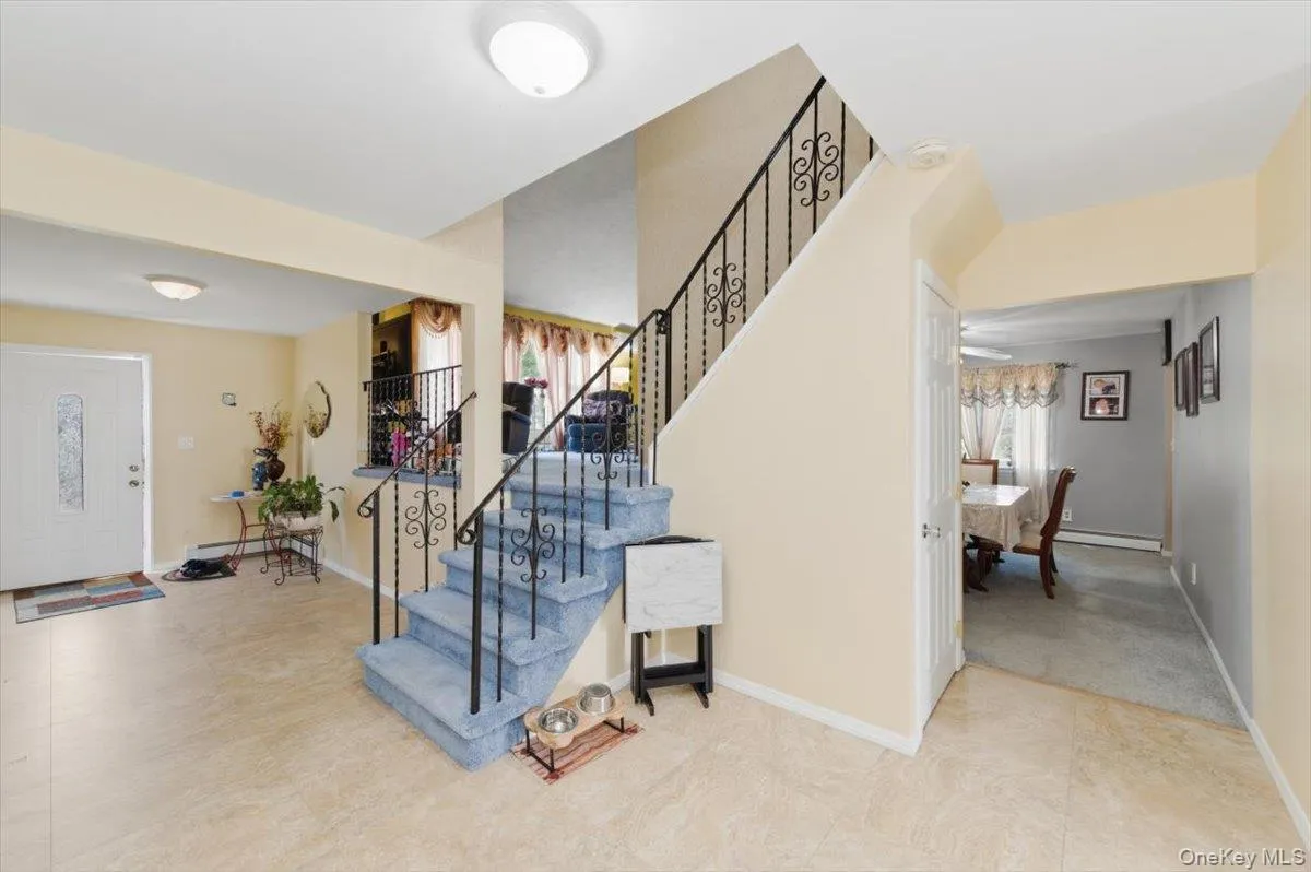 5 Spruceton Street, Brookhaven, NY, 4 Bedrooms Bedrooms, 9 Rooms Rooms,2 BathroomsBathrooms,Residential,For Rent,Spruceton,0,1004260 5 Spruceton Street, Brookhaven, NY, 4 Bedrooms Bedrooms, 9 Rooms Rooms,2 BathroomsBathrooms,Residential,For Rent,Spruceton,0,1004260