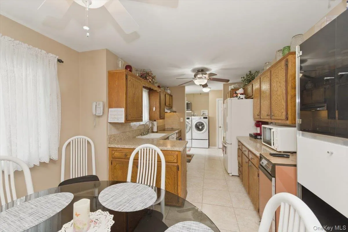 5 Spruceton Street, Brookhaven, NY, 4 Bedrooms Bedrooms, 9 Rooms Rooms,2 BathroomsBathrooms,Residential,For Rent,Spruceton,0,1004260 5 Spruceton Street, Brookhaven, NY, 4 Bedrooms Bedrooms, 9 Rooms Rooms,2 BathroomsBathrooms,Residential,For Rent,Spruceton,0,1004260